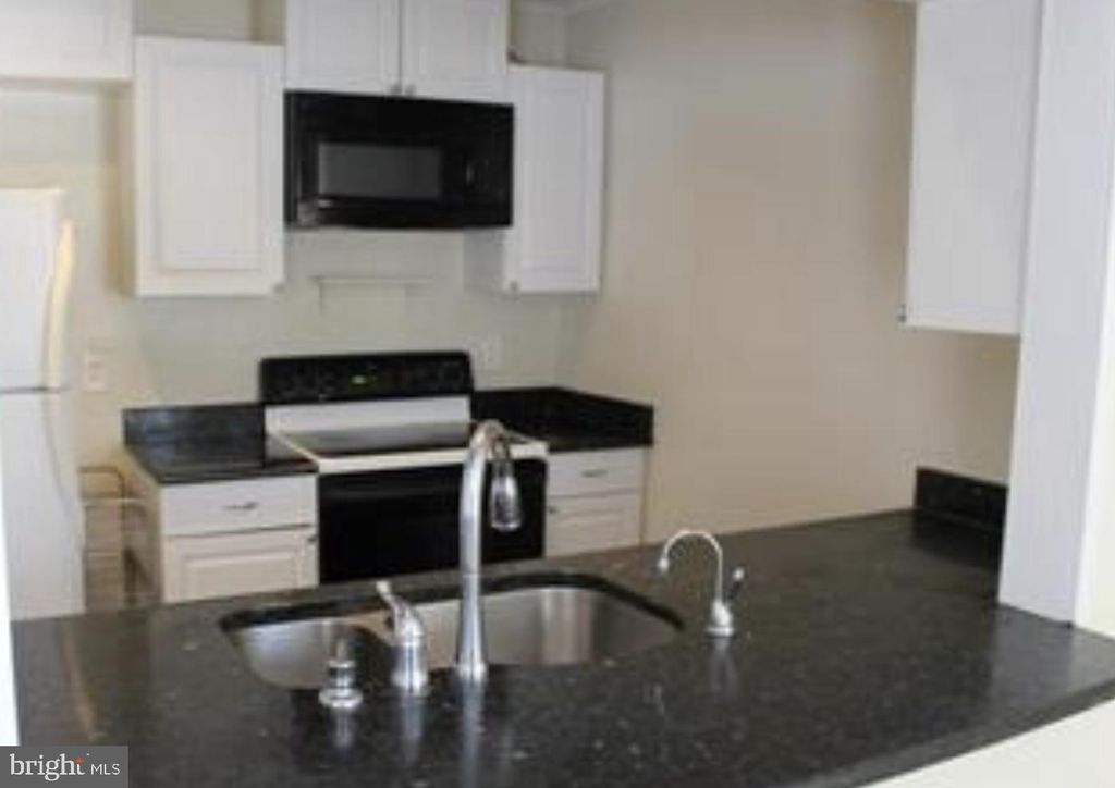 Photo of 10408 Parthenon Court #10408, BETHESDA, MD 20817 (MLS # MDMC2205534)
