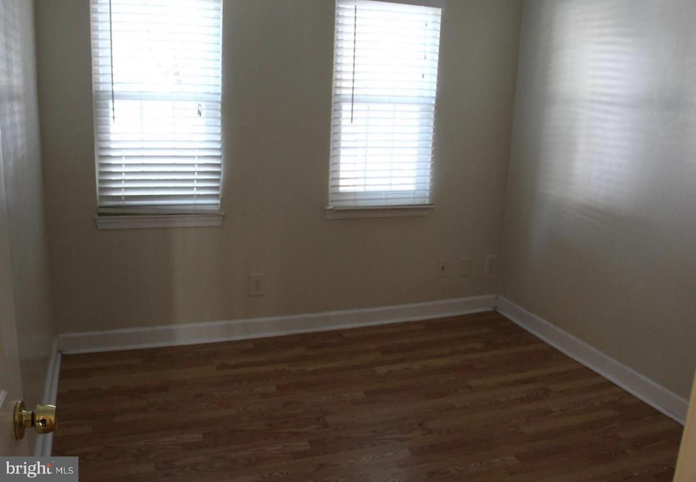 LAKESHORE - Residential Lease