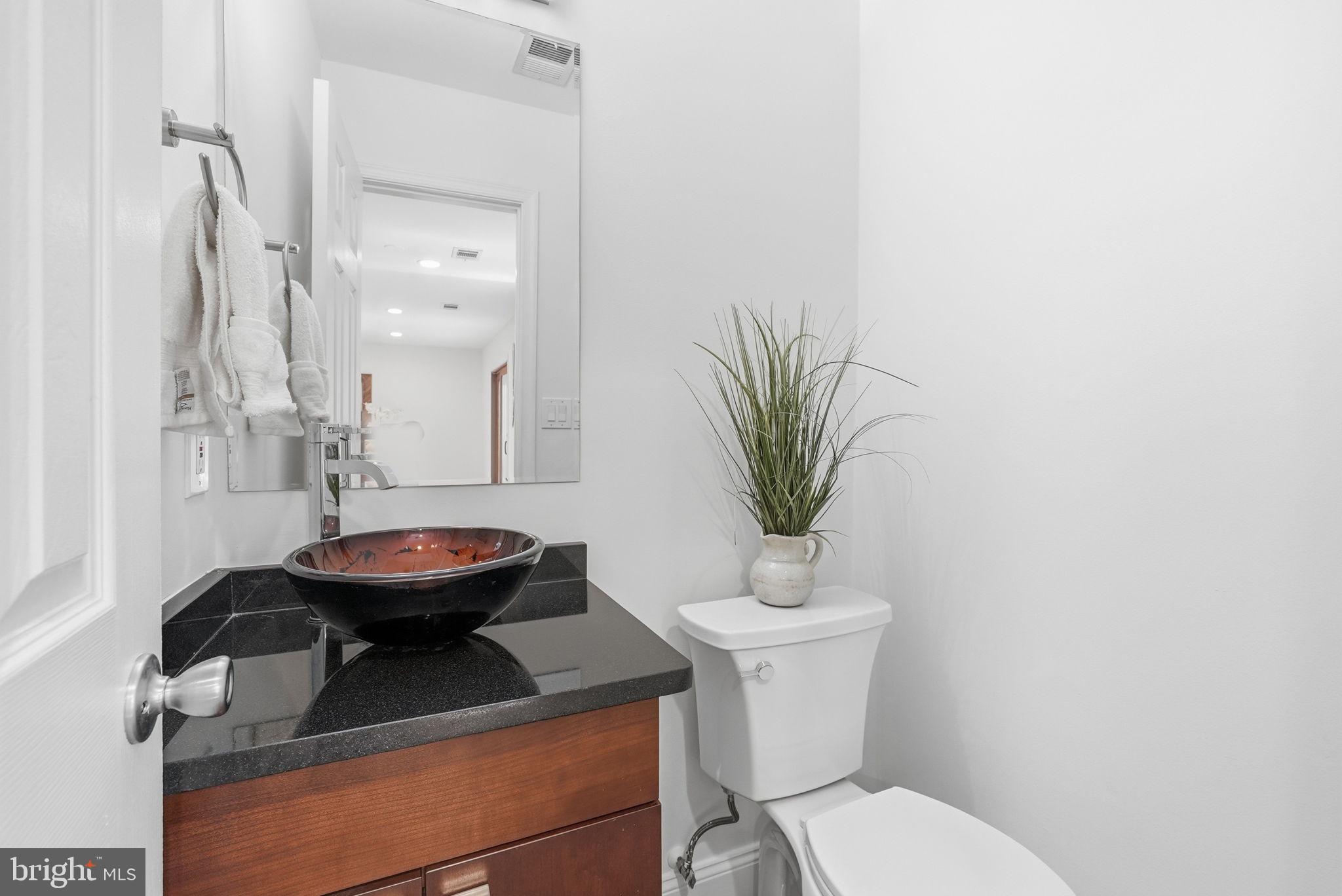 LEE PINES - Residential