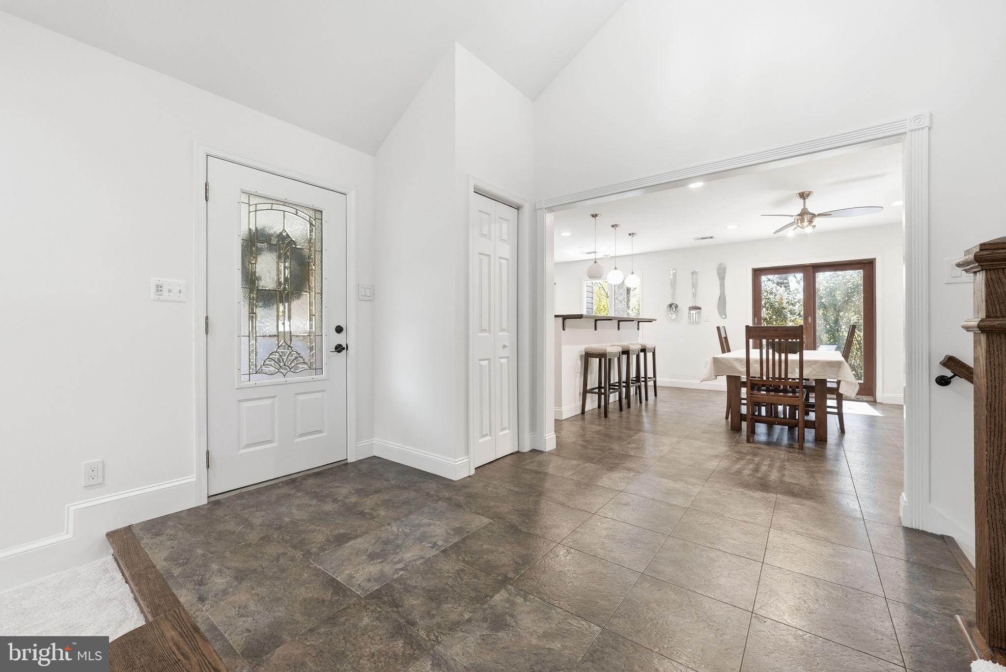 LEE PINES - Residential