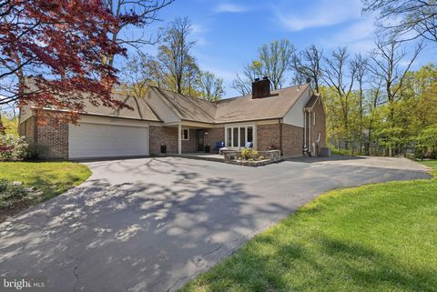 Photo of 5006 Pheasant Ridge Road, FAIRFAX, VA 22030 (MLS # VAFX2300496)