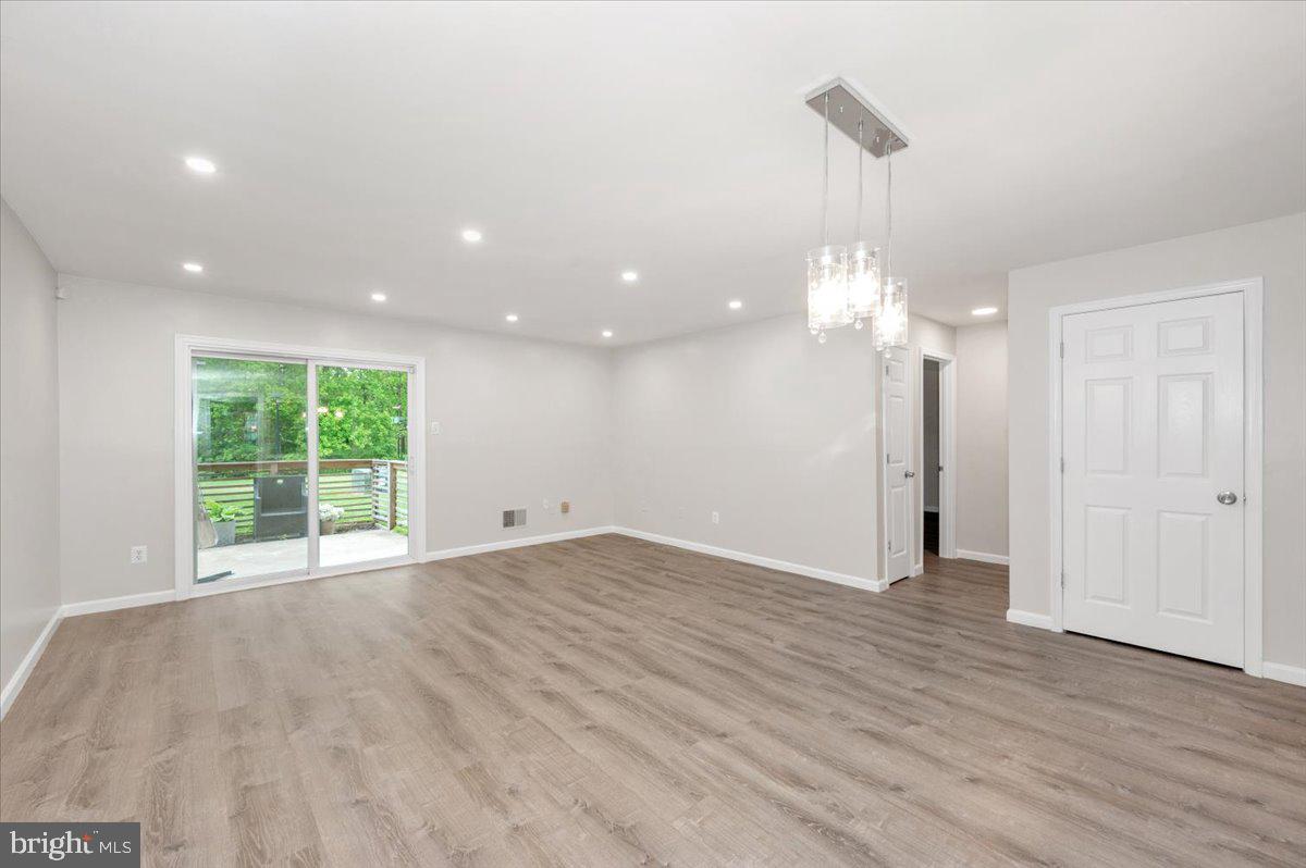 THE MEADOWS - Residential