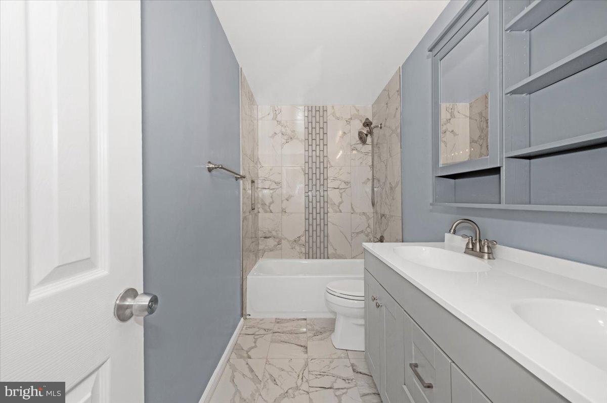 THE MEADOWS - Residential