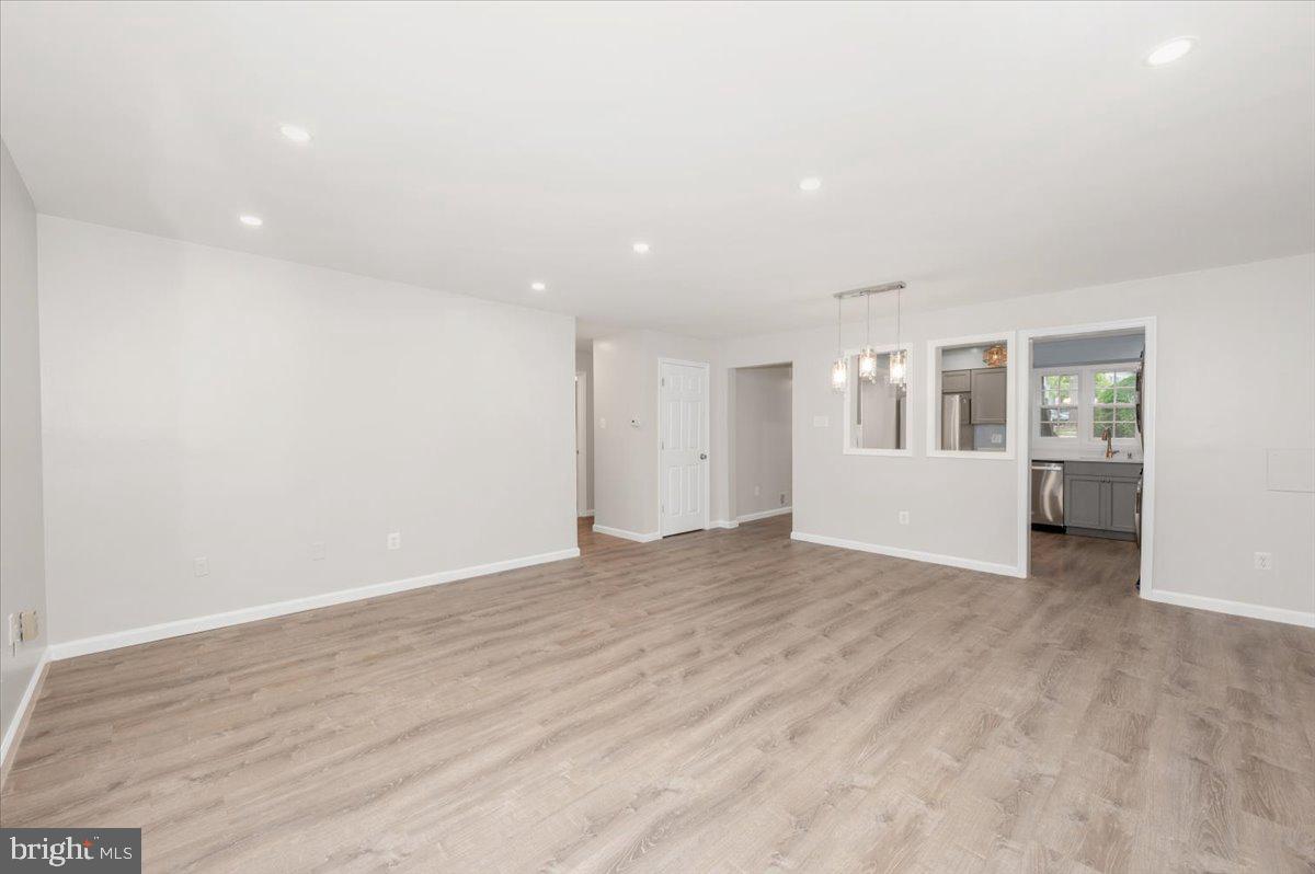 THE MEADOWS - Residential