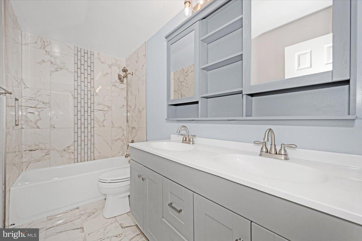 THE MEADOWS - Residential