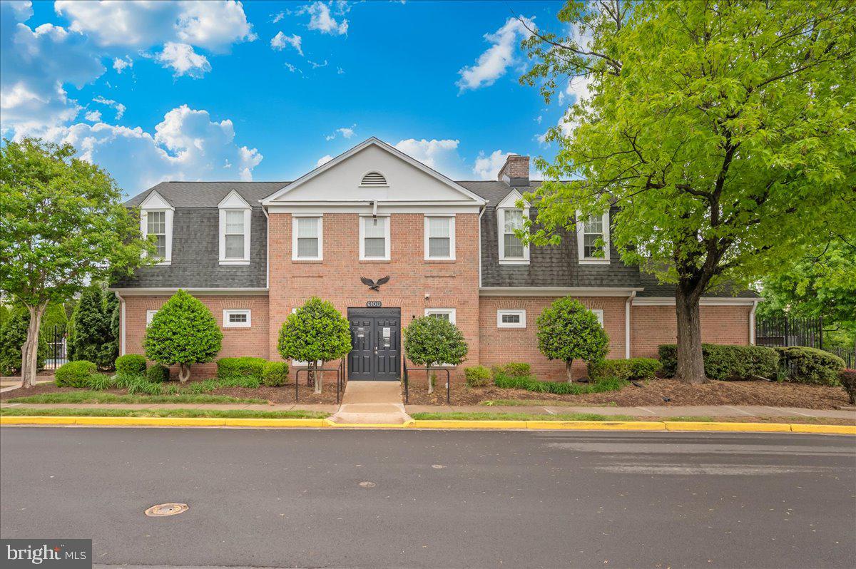 THE MEADOWS - Residential