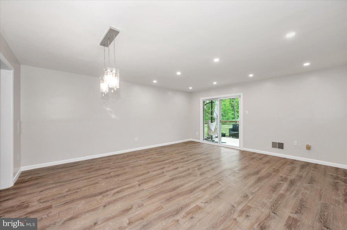 THE MEADOWS - Residential