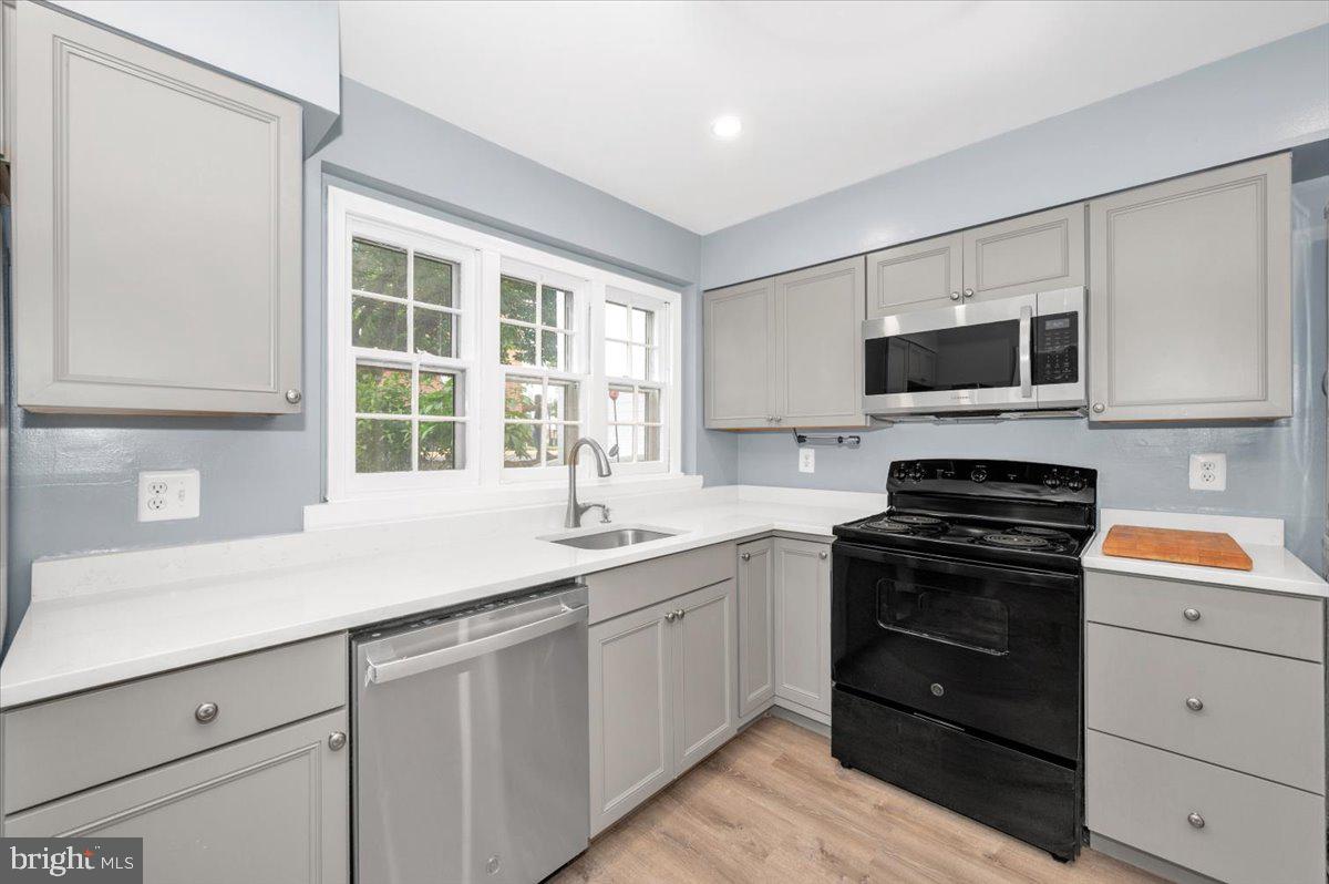 THE MEADOWS - Residential