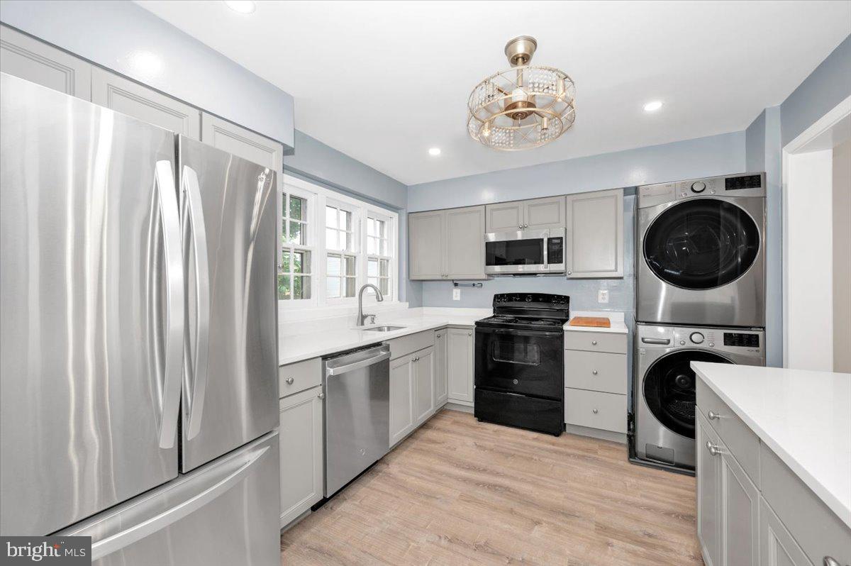 THE MEADOWS - Residential