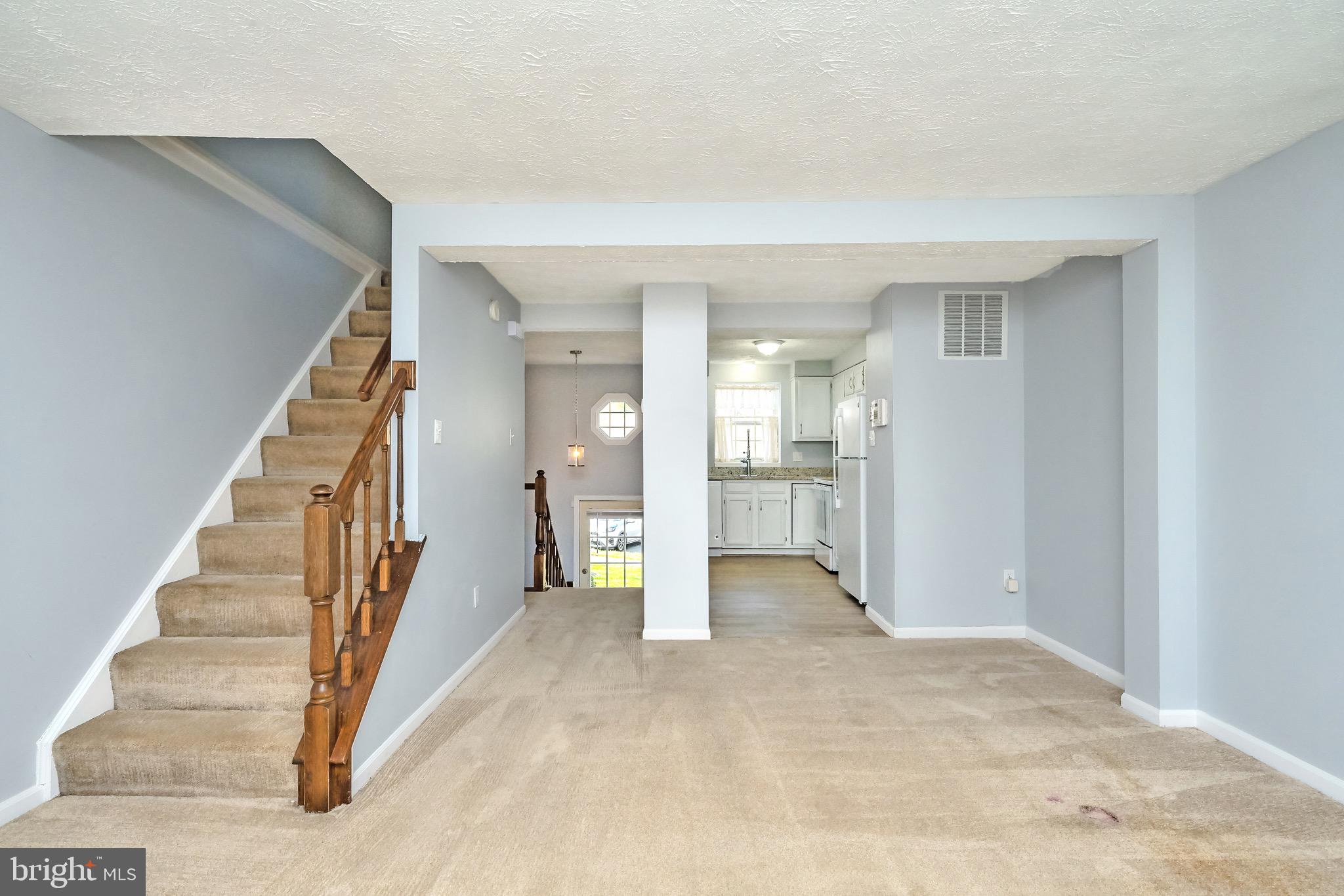 THORNHILL - Residential