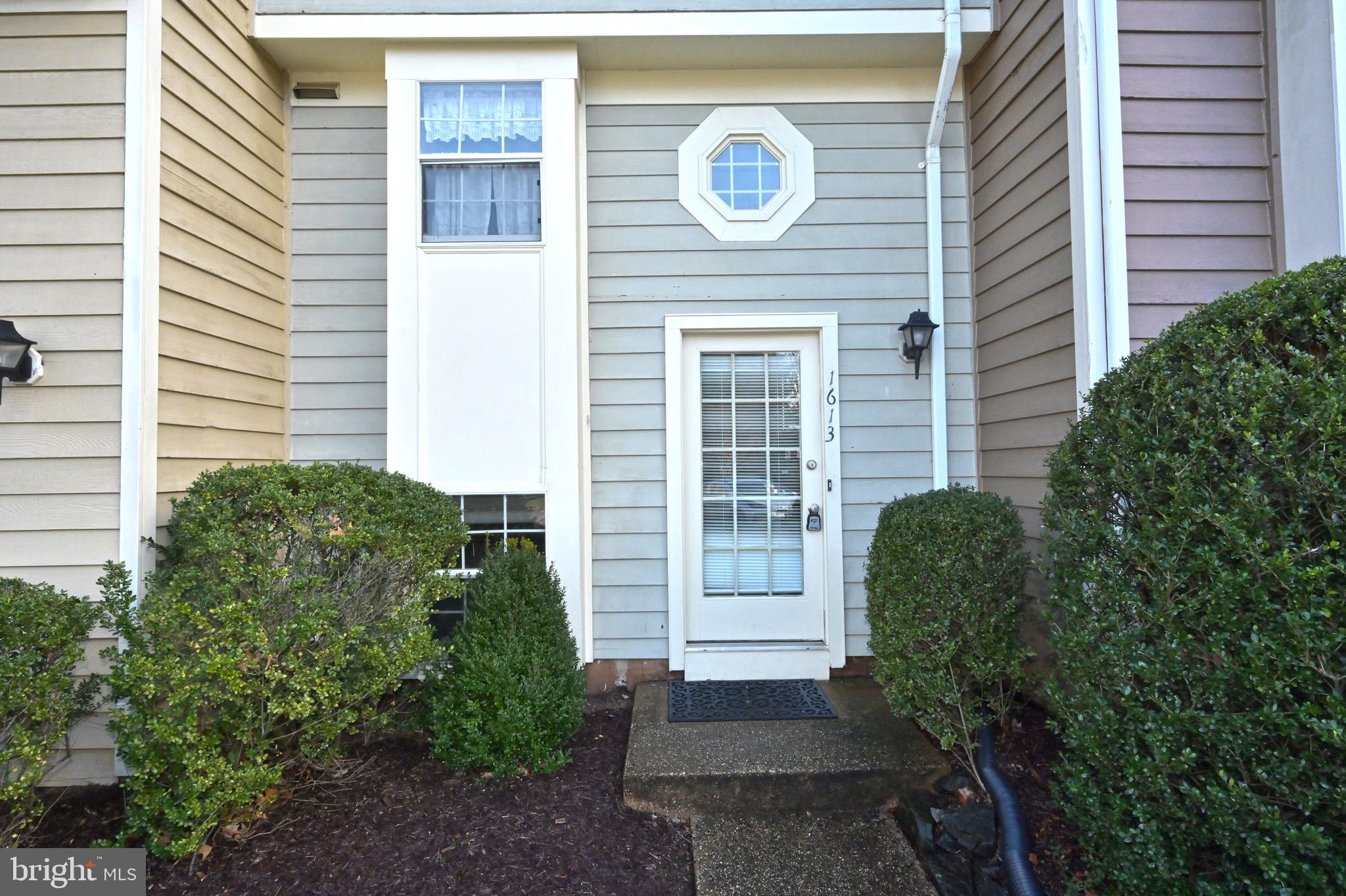 THORNHILL - Residential