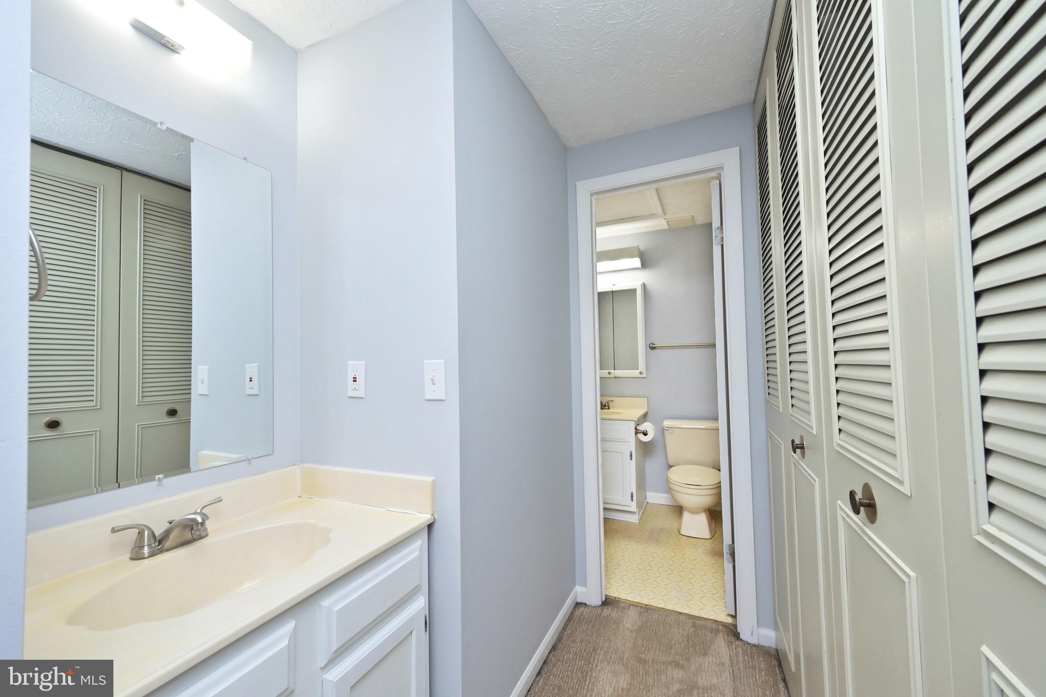 THORNHILL - Residential