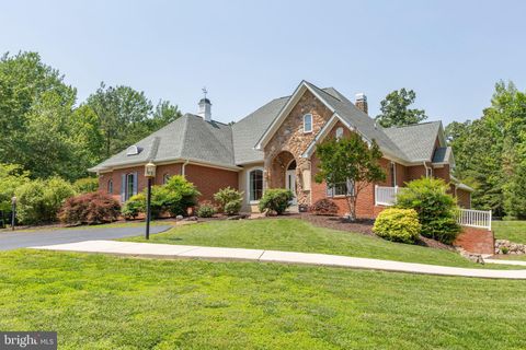Property photo of 18134 green boulevard, king george, VA 22485