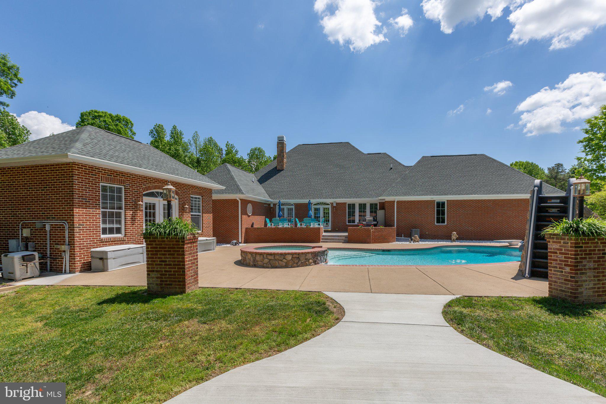 POTOMAC DIST - Residential