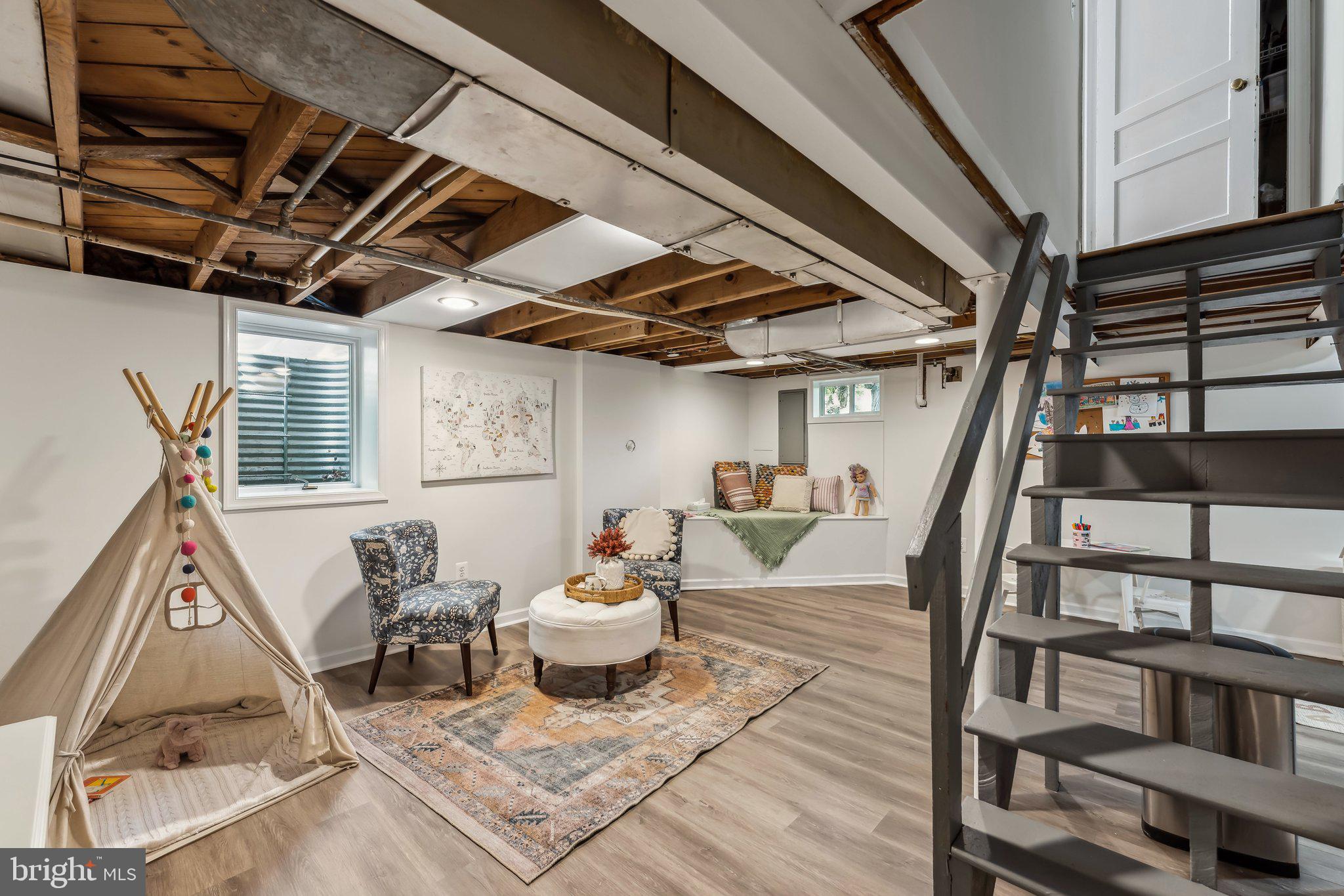 MADISON MANOR - Residential