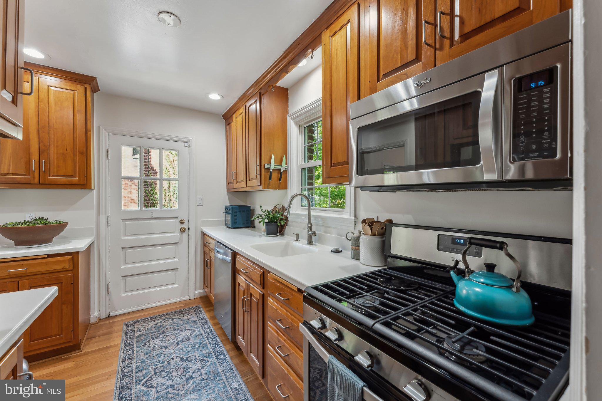 MADISON MANOR - Residential