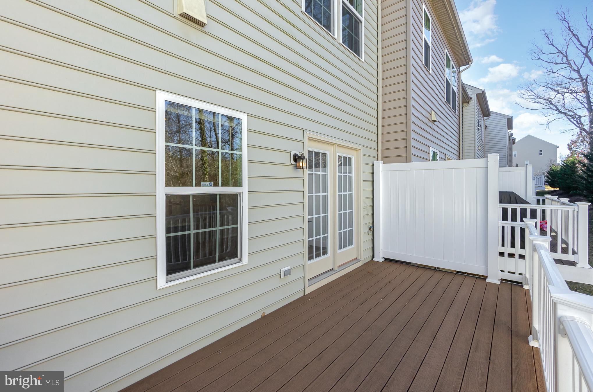 HOWARD SQUARE - Residential