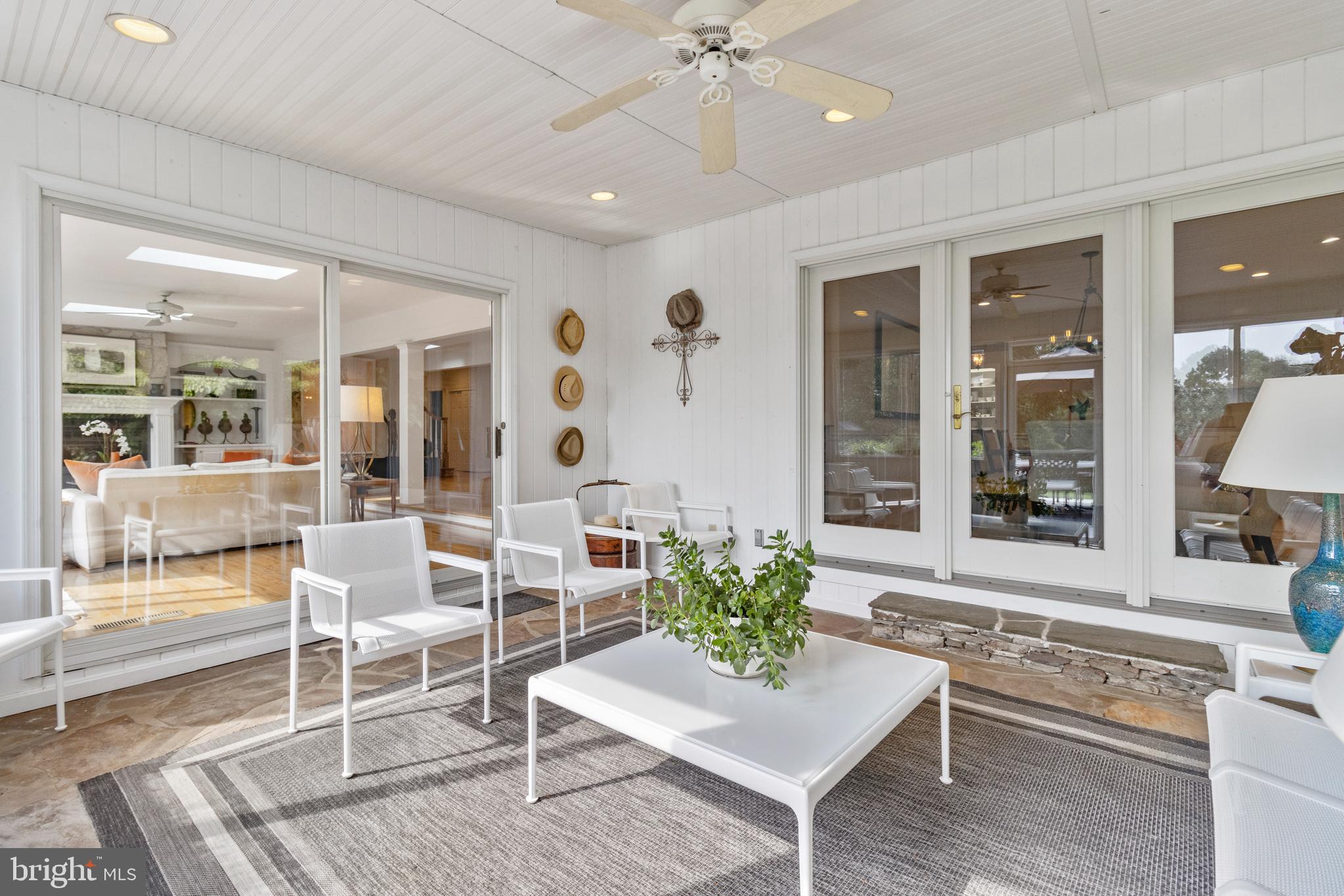 OLDE SEVERNA PARK - Residential