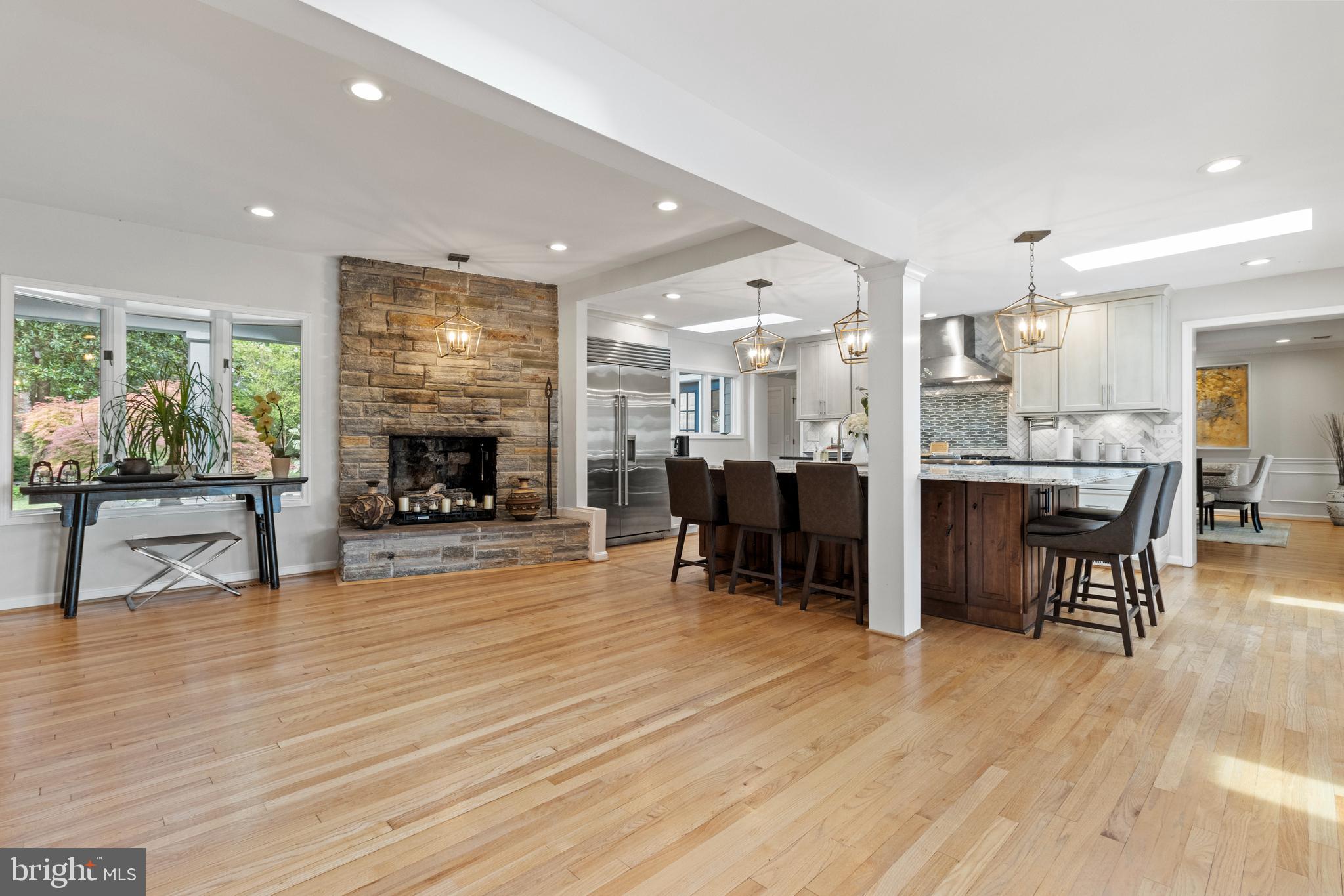 OLDE SEVERNA PARK - Residential