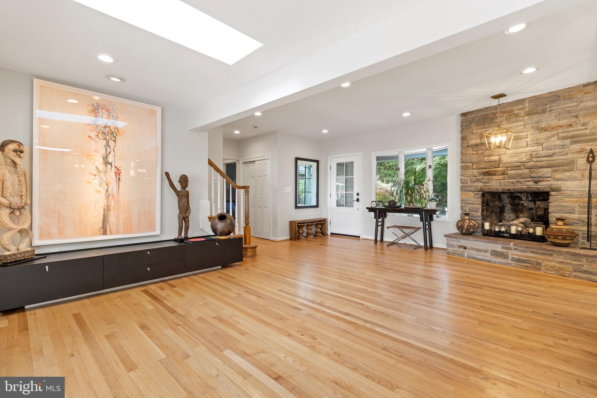 OLDE SEVERNA PARK - Residential