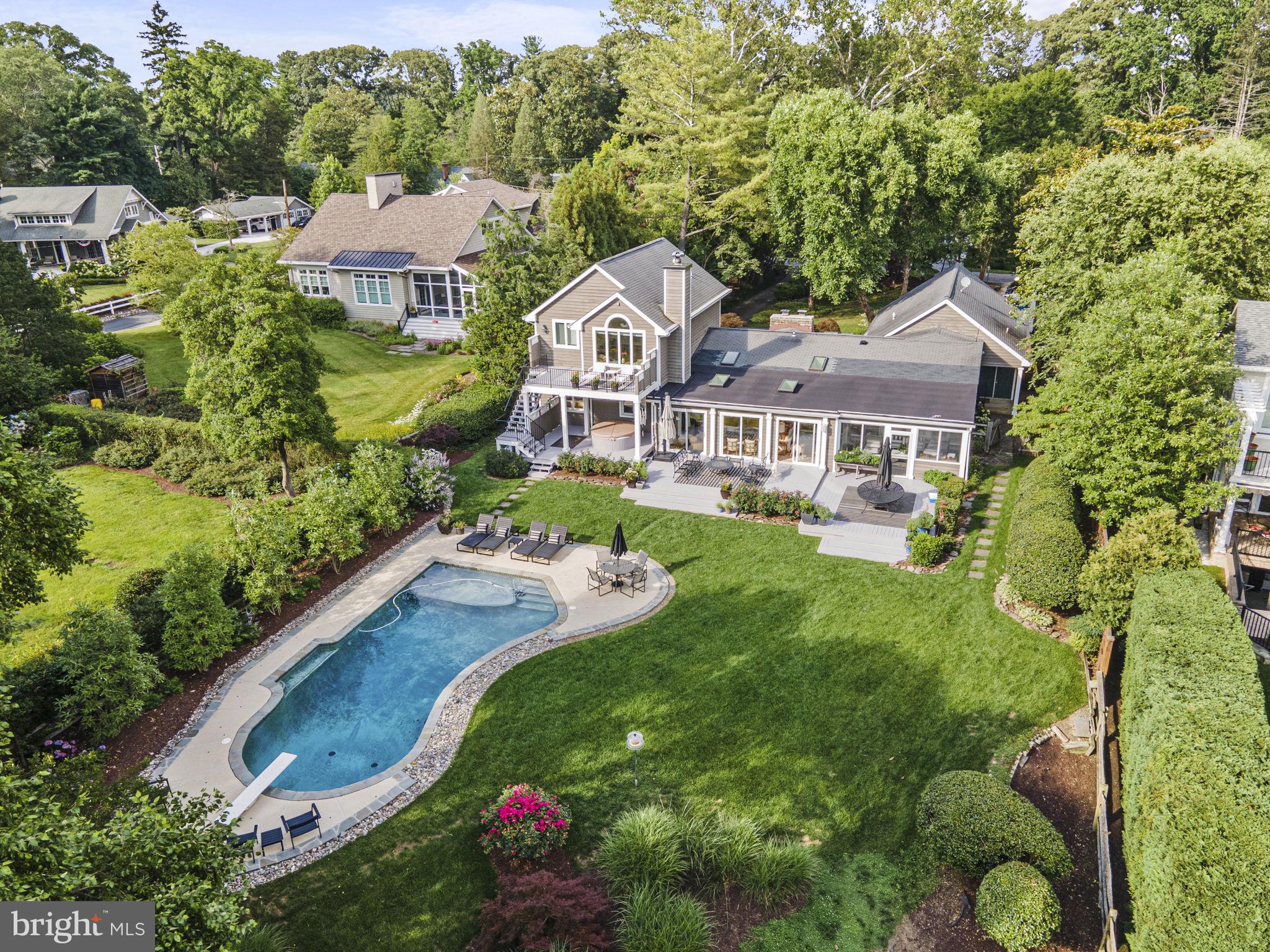 OLDE SEVERNA PARK - Residential