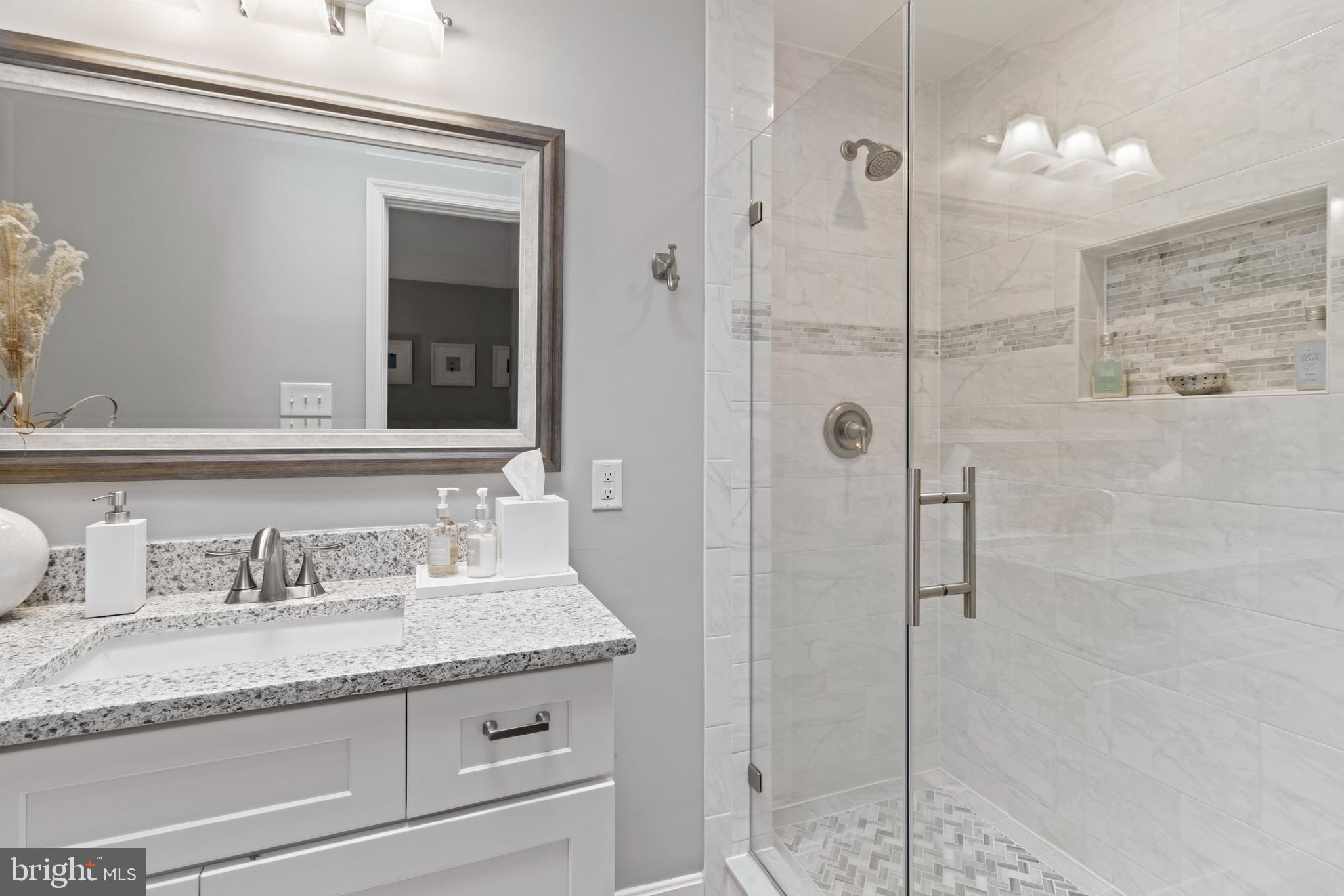 OLDE SEVERNA PARK - Residential