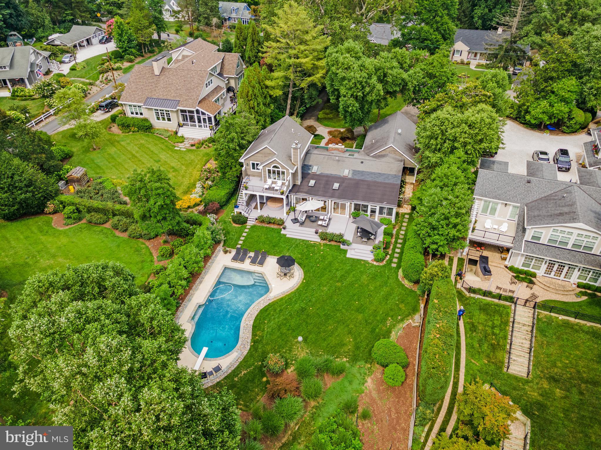 OLDE SEVERNA PARK - Residential