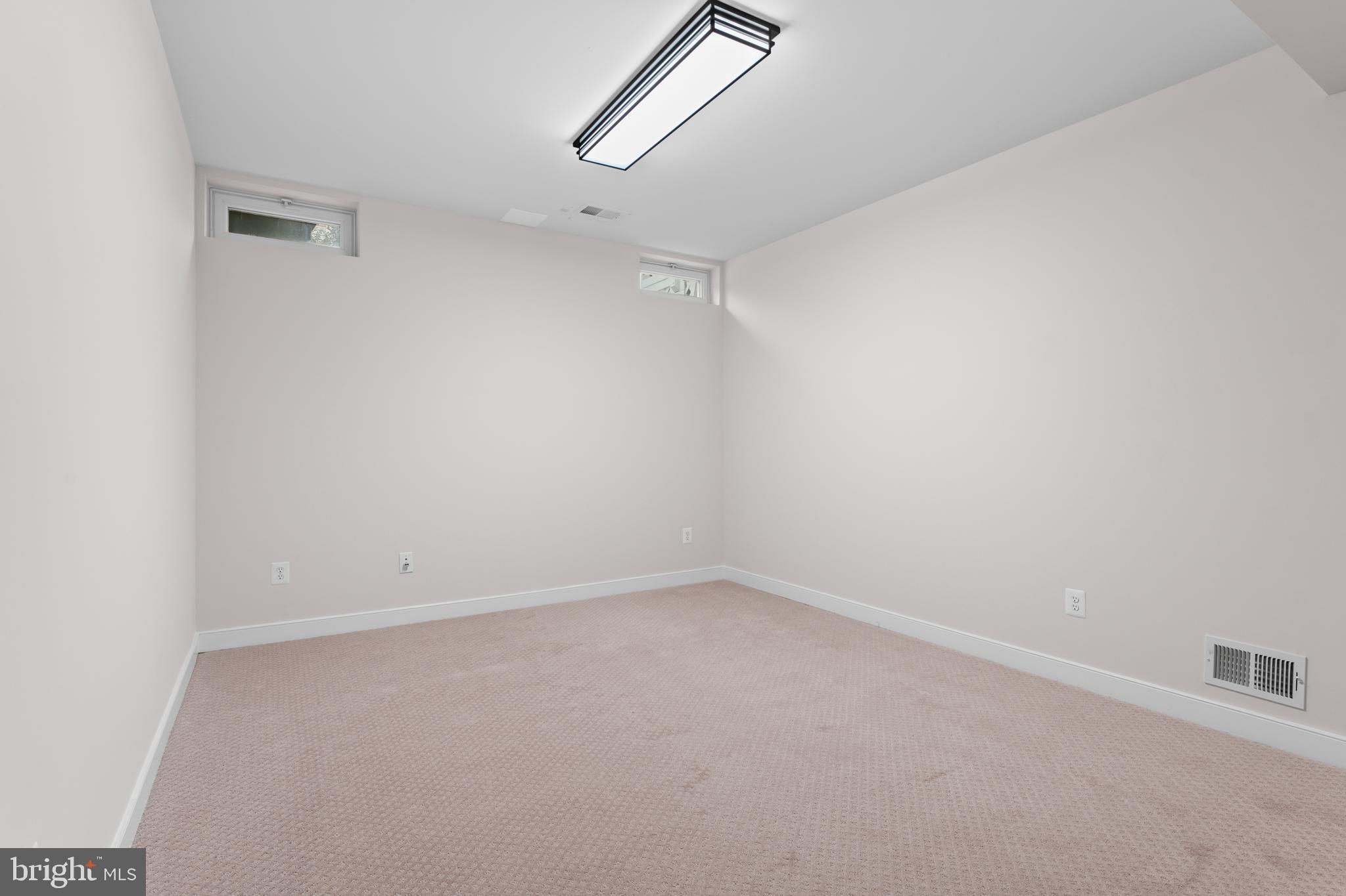 HERITAGE HUNT - Residential