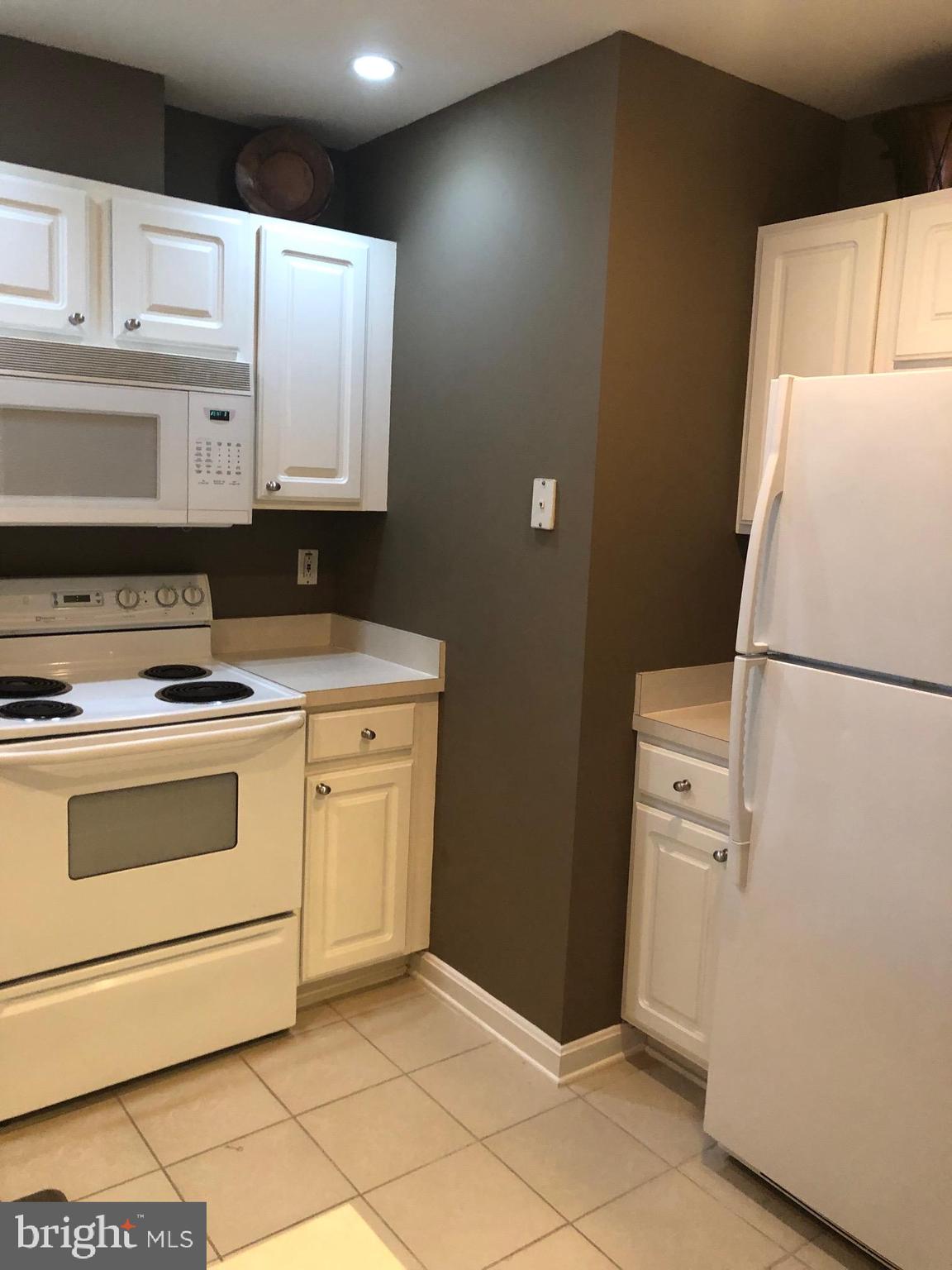 HARBORVIEW - Residential Lease