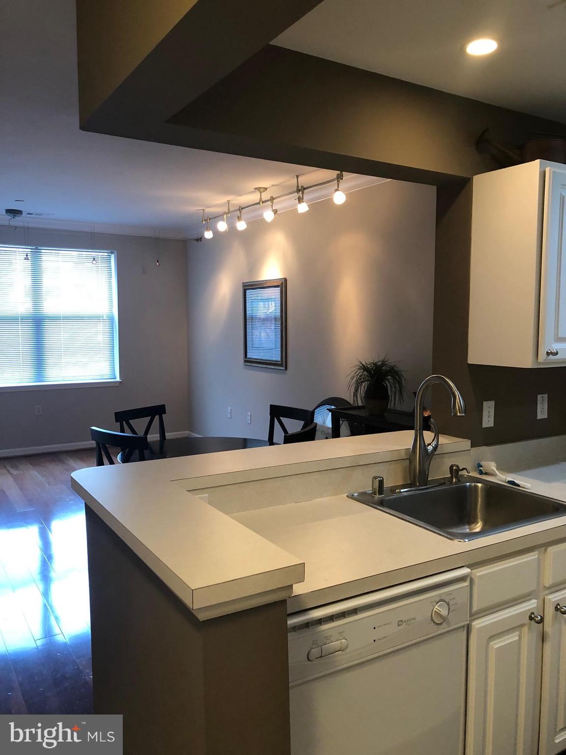 HARBORVIEW - Residential Lease