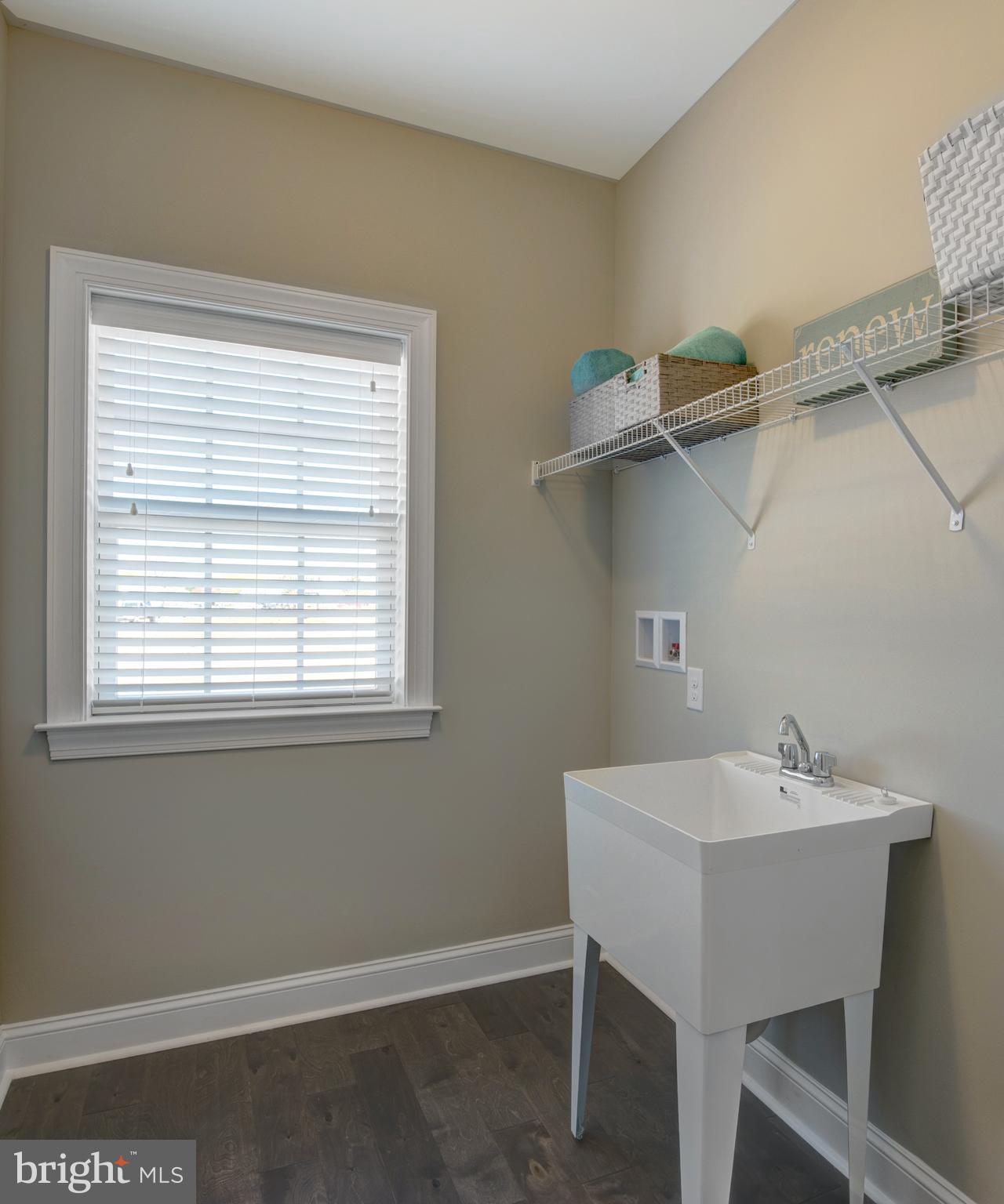 ROTHWELL ESTATES - Residential