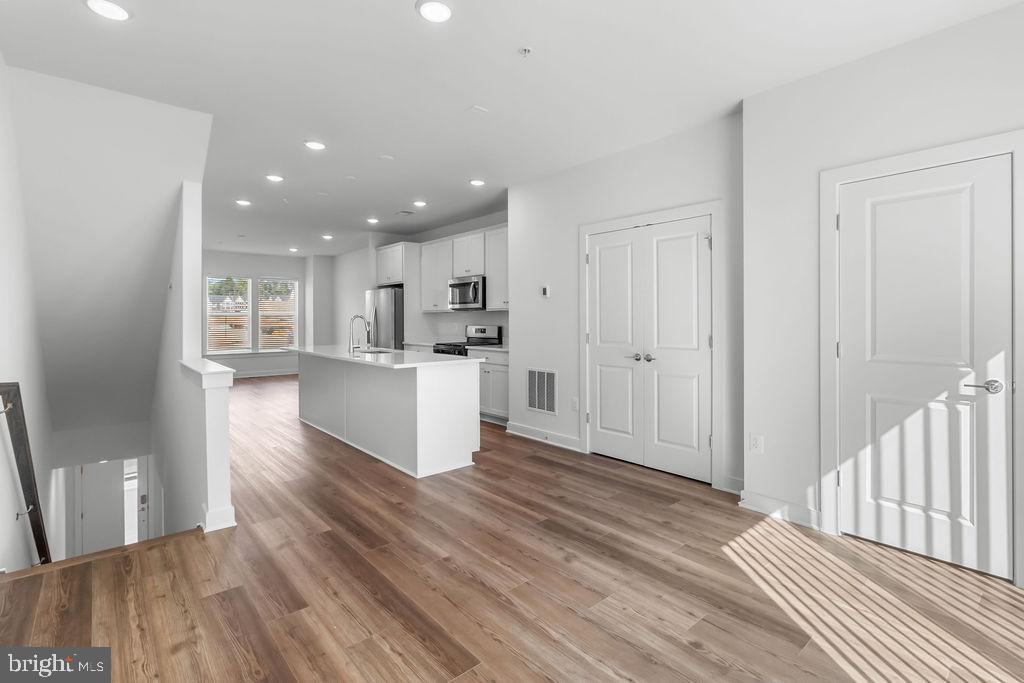 WATERSHED - Residential Lease