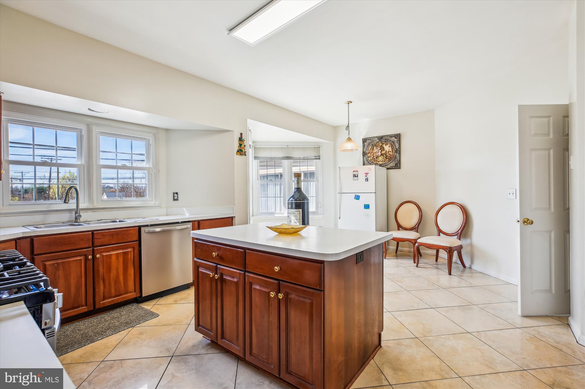 PT WHEATON OUT - Residential