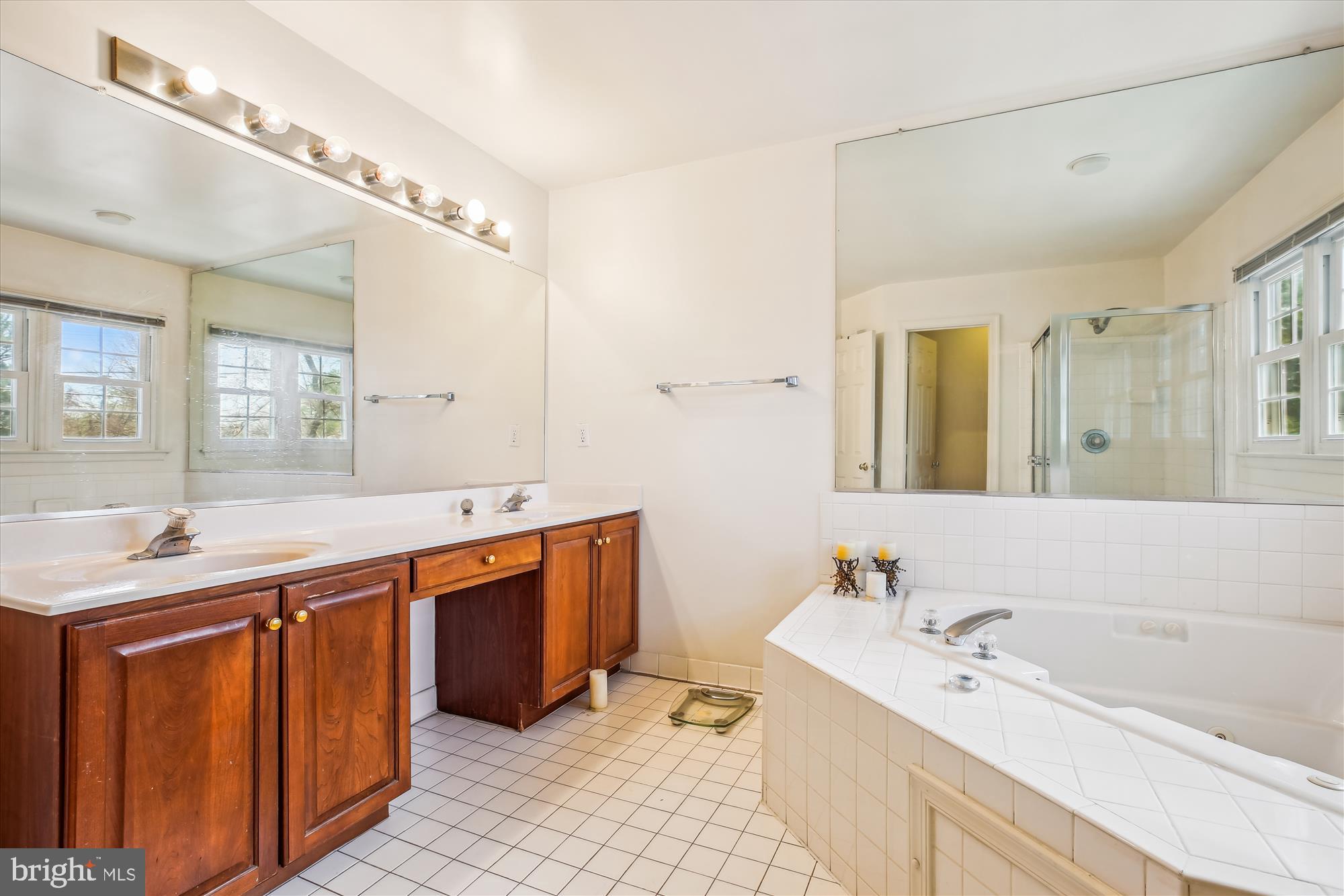 PT WHEATON OUT - Residential