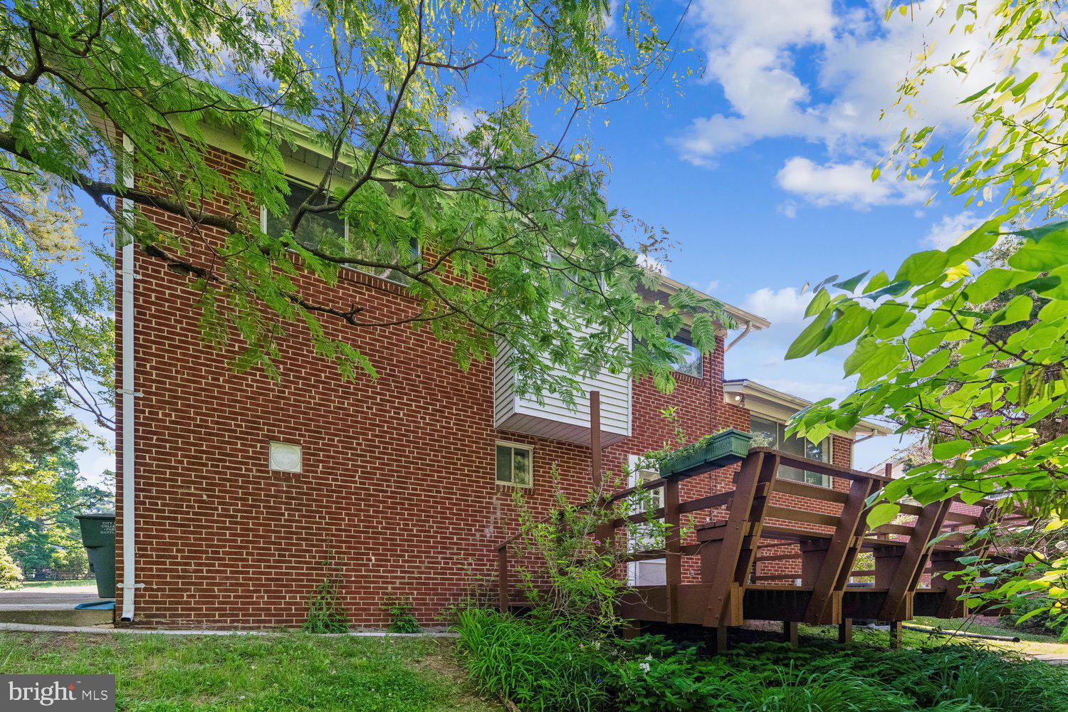 COLLEGE PARK ESTATES - Residential