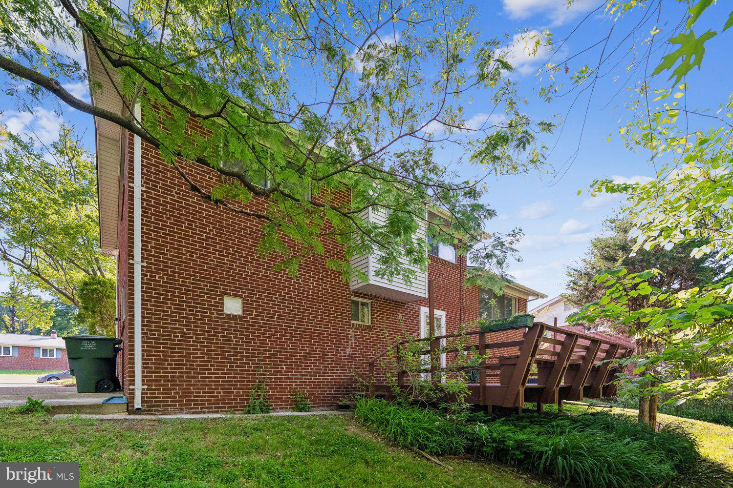 COLLEGE PARK ESTATES - Residential