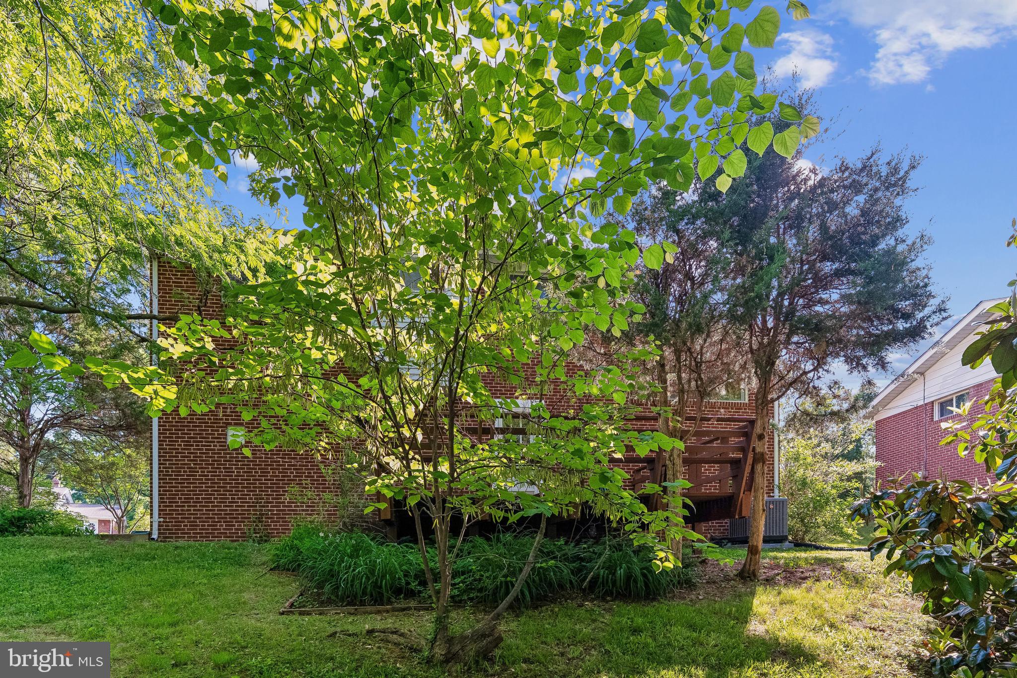 COLLEGE PARK ESTATES - Residential
