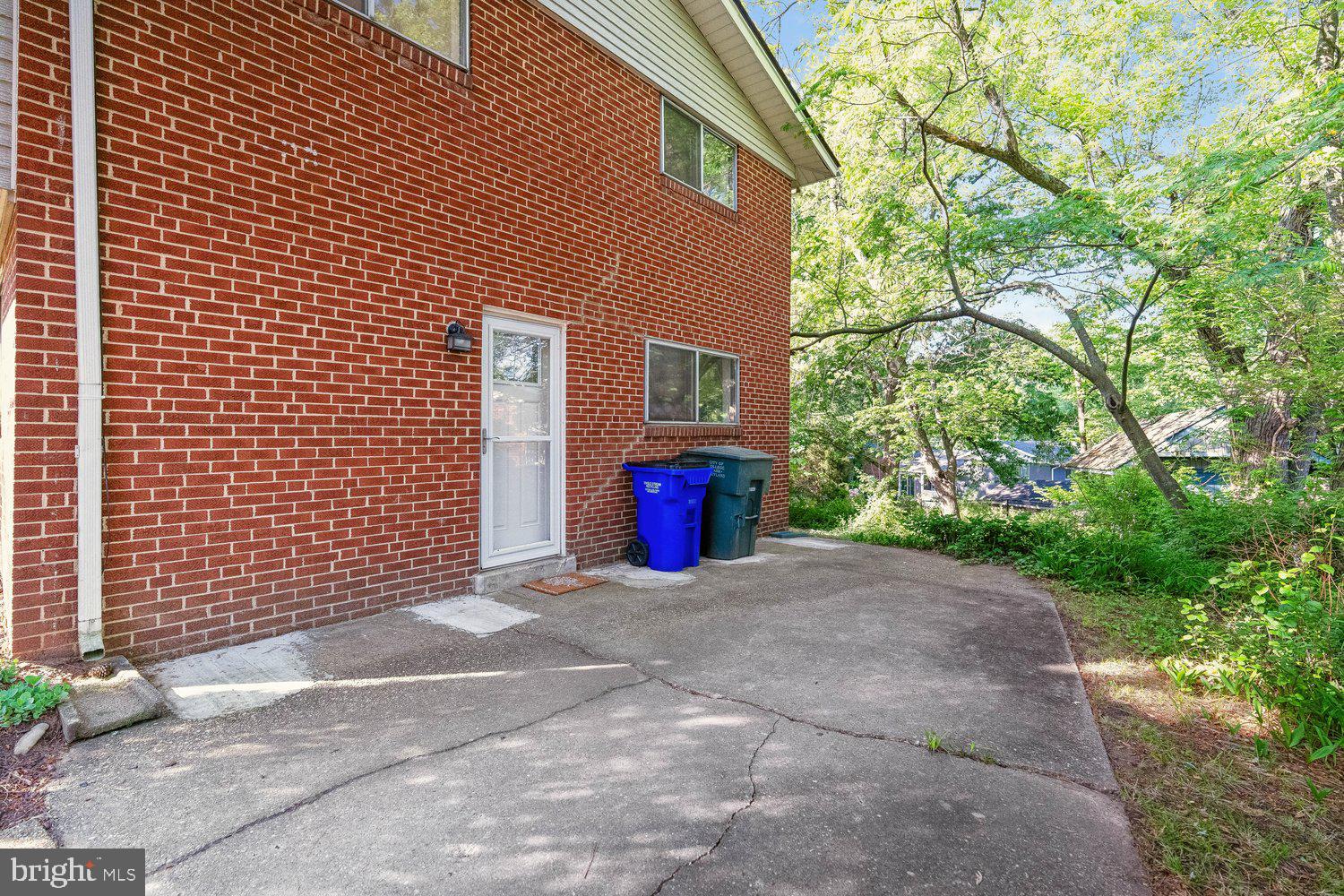 COLLEGE PARK ESTATES - Residential