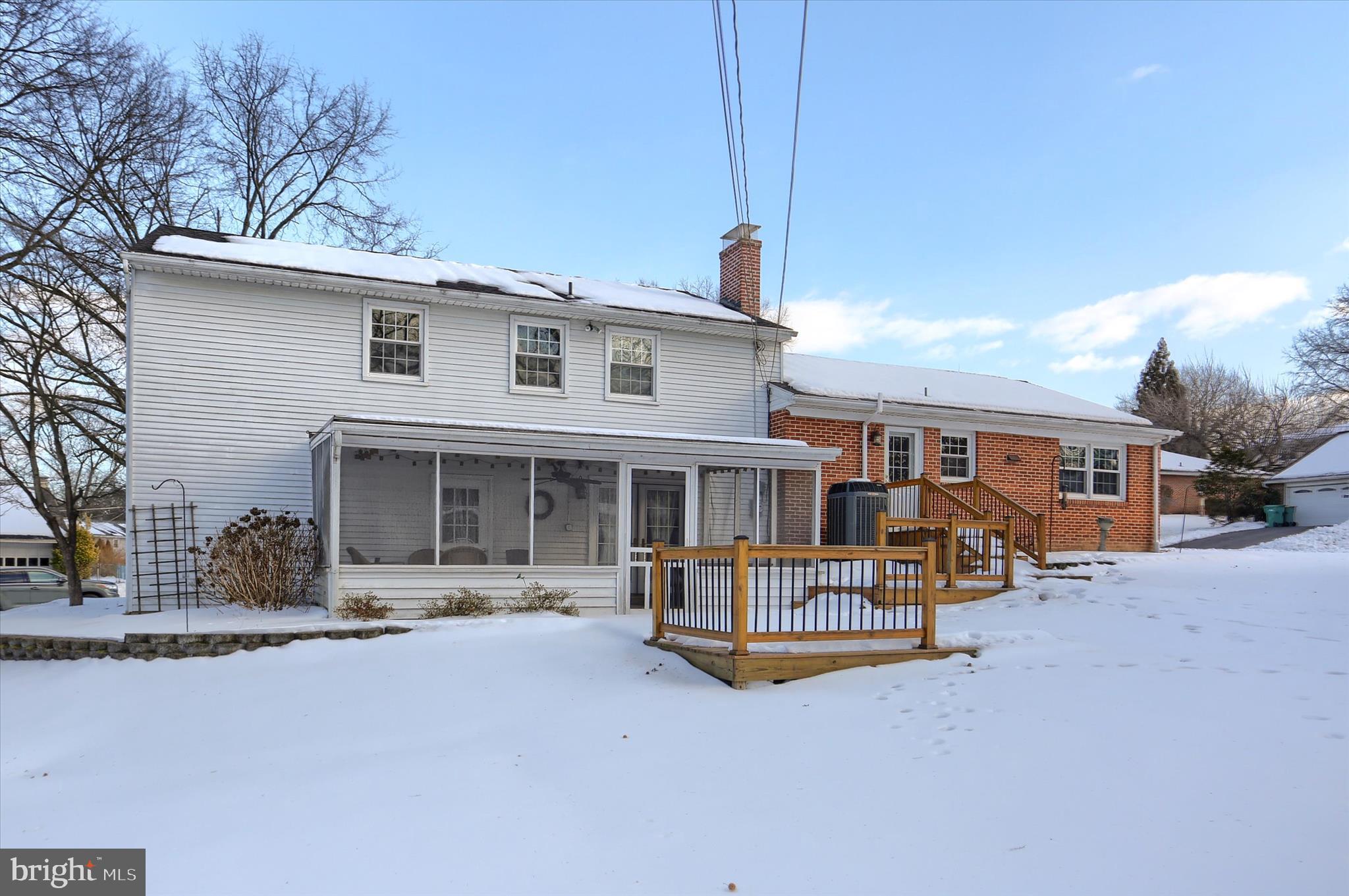 COUNTRY CLUB PARK - Residential