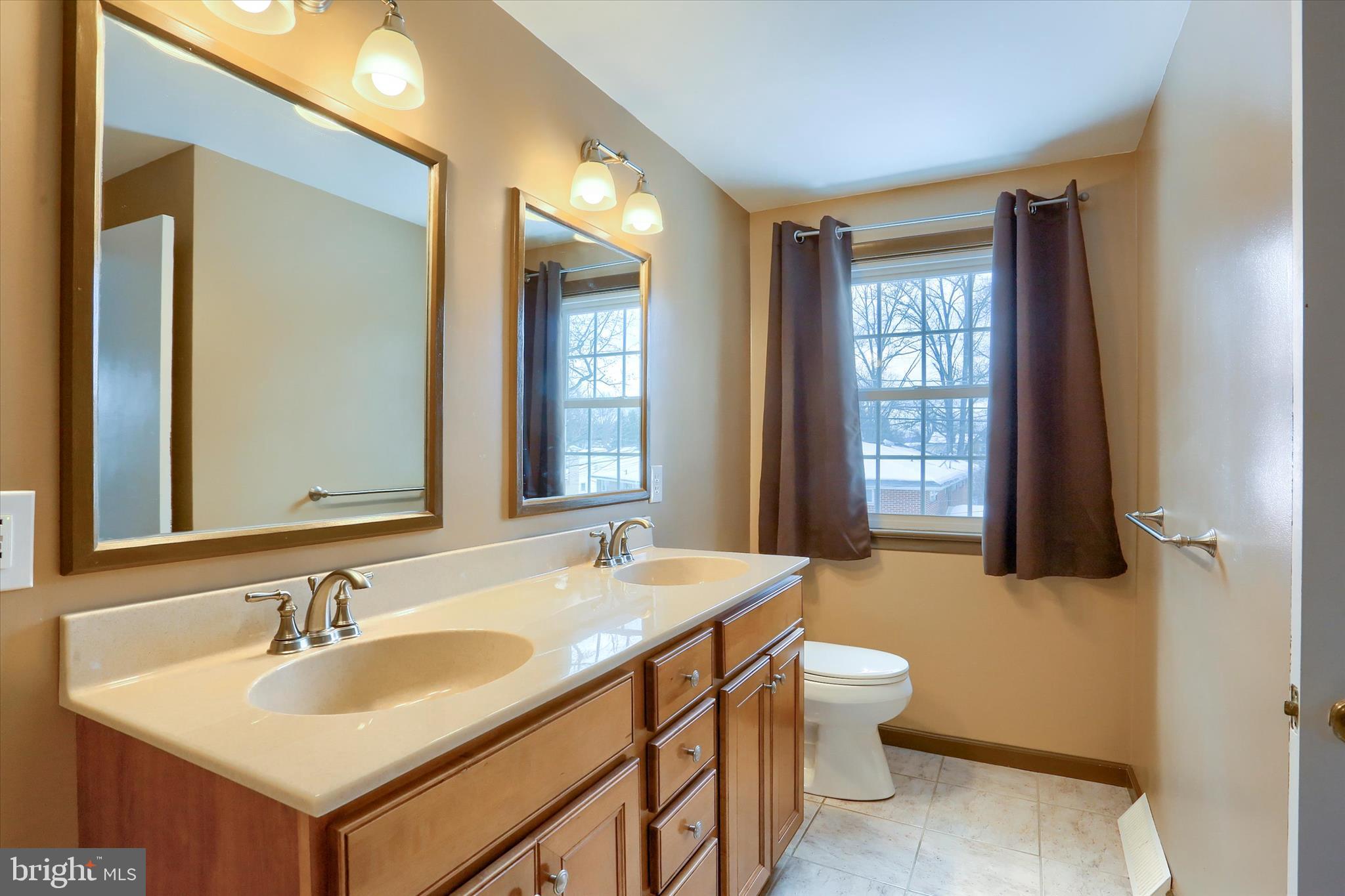 COUNTRY CLUB PARK - Residential