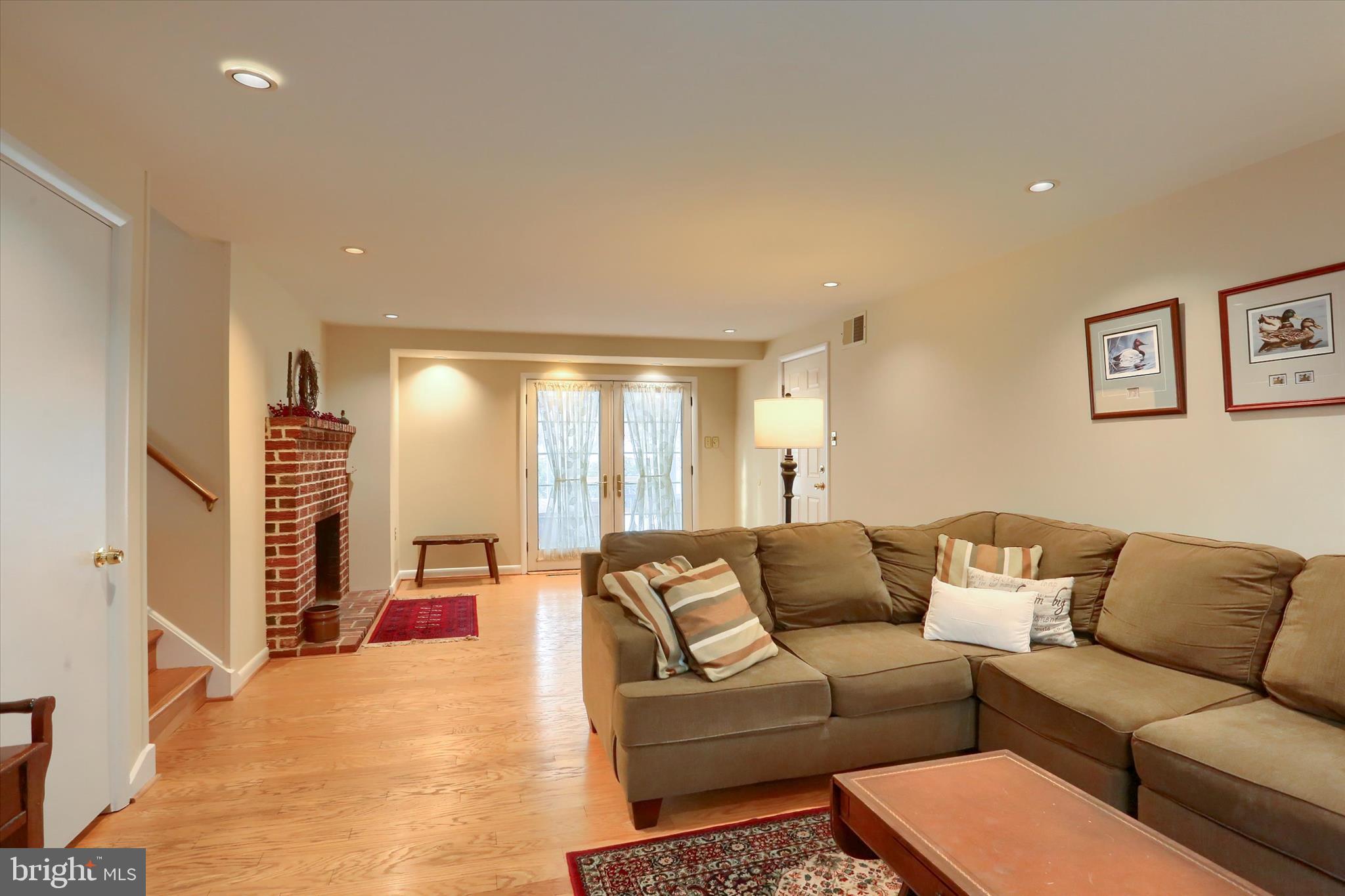 COUNTRY CLUB PARK - Residential