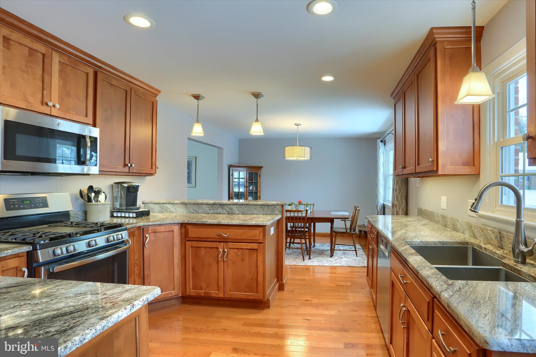 COUNTRY CLUB PARK - Residential