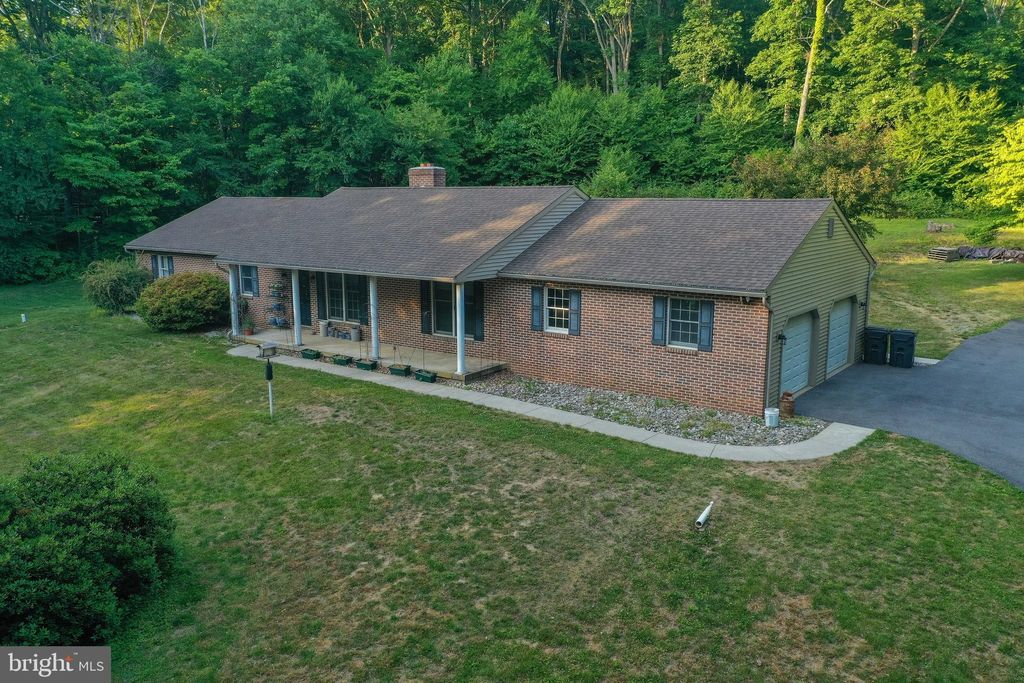 Photo of 264 MAGNOLIA DR, HOLTWOOD, PA 17532 (MLS # PALA2033552)