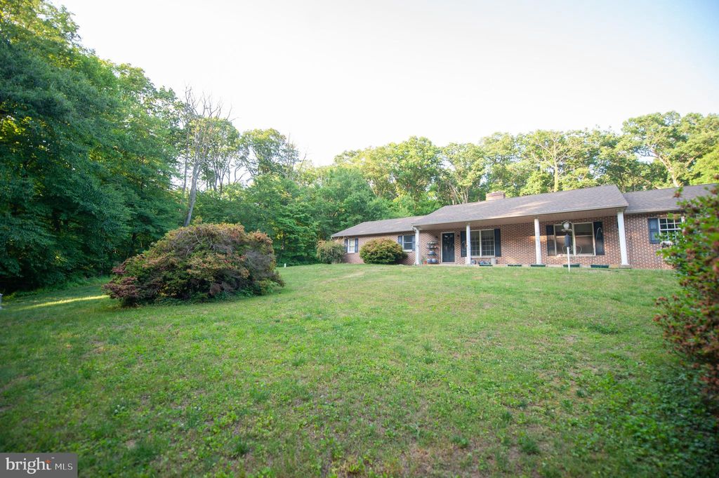 Photo of 264 MAGNOLIA DR, HOLTWOOD, PA 17532 (MLS # PALA2033552)