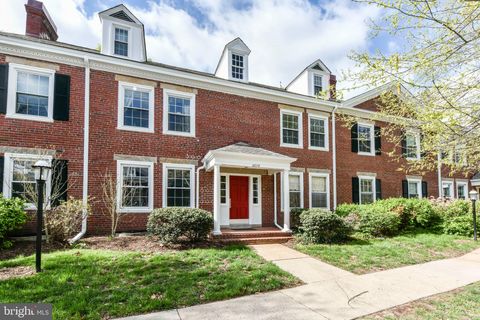 Photo of 3279 S Stafford Street #B2, ARLINGTON, VA 22206 (MLS # VAAR2071644)