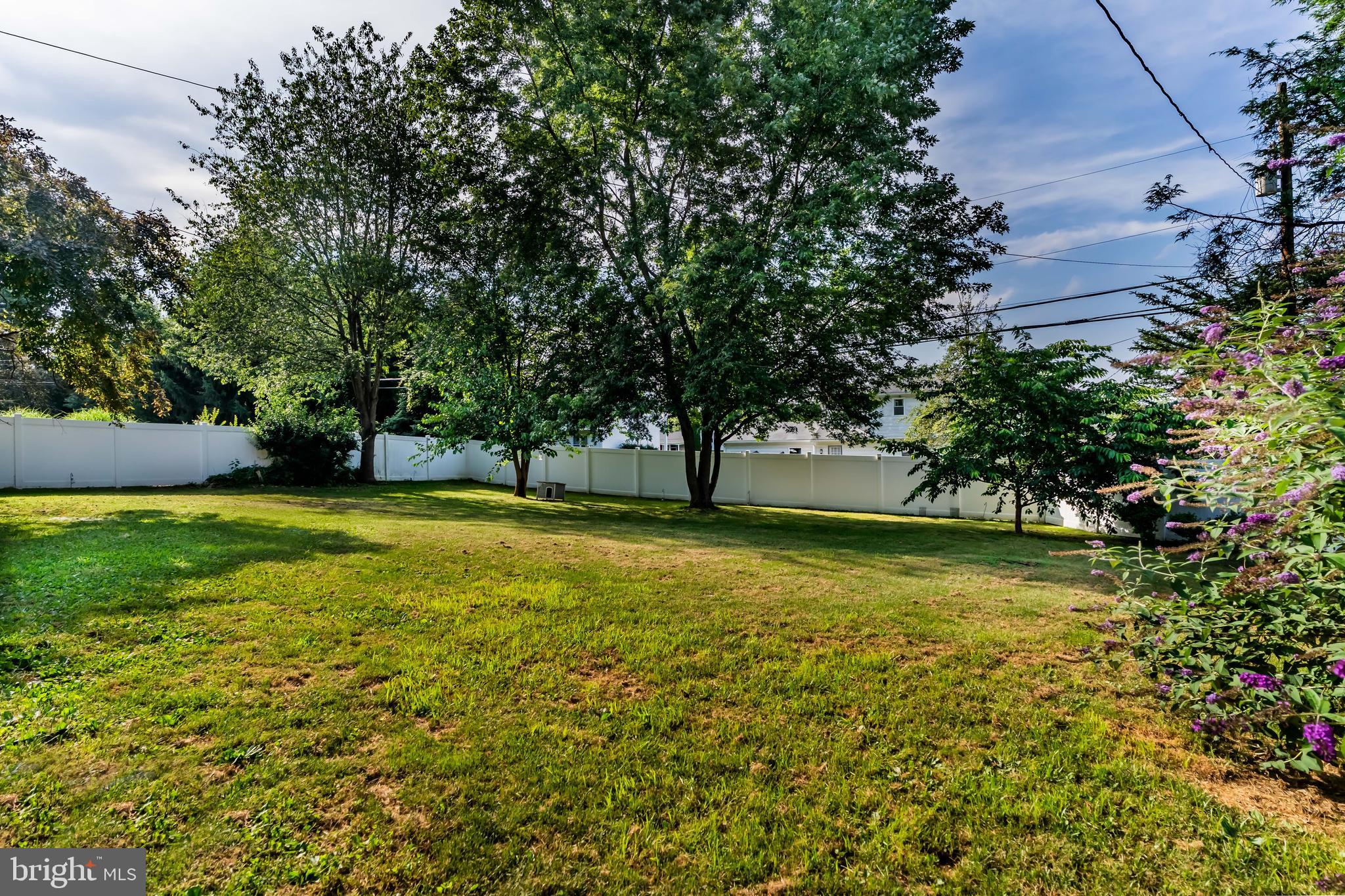 11 MANOR DRIVE