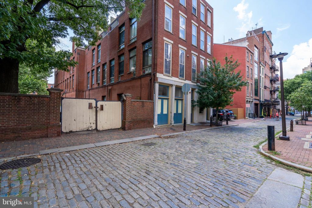 Photo of 210 - 00 Church Street #1D, PHILADELPHIA, PA 19106 (MLS # PAPH2623156)