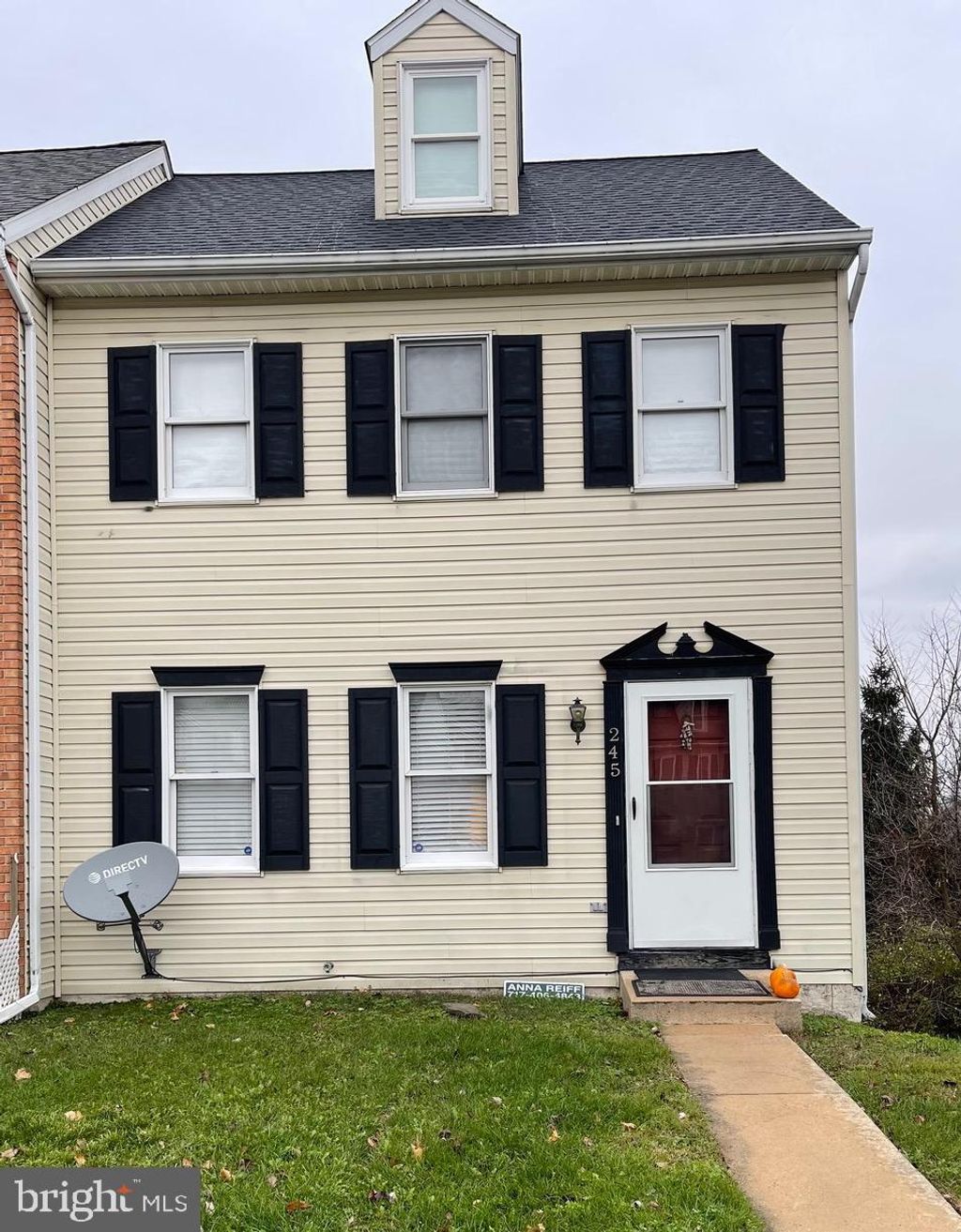 Photo of 245 HEATHERWOOD DR, EPHRATA, PA 17522 (MLS # PALA2027902)