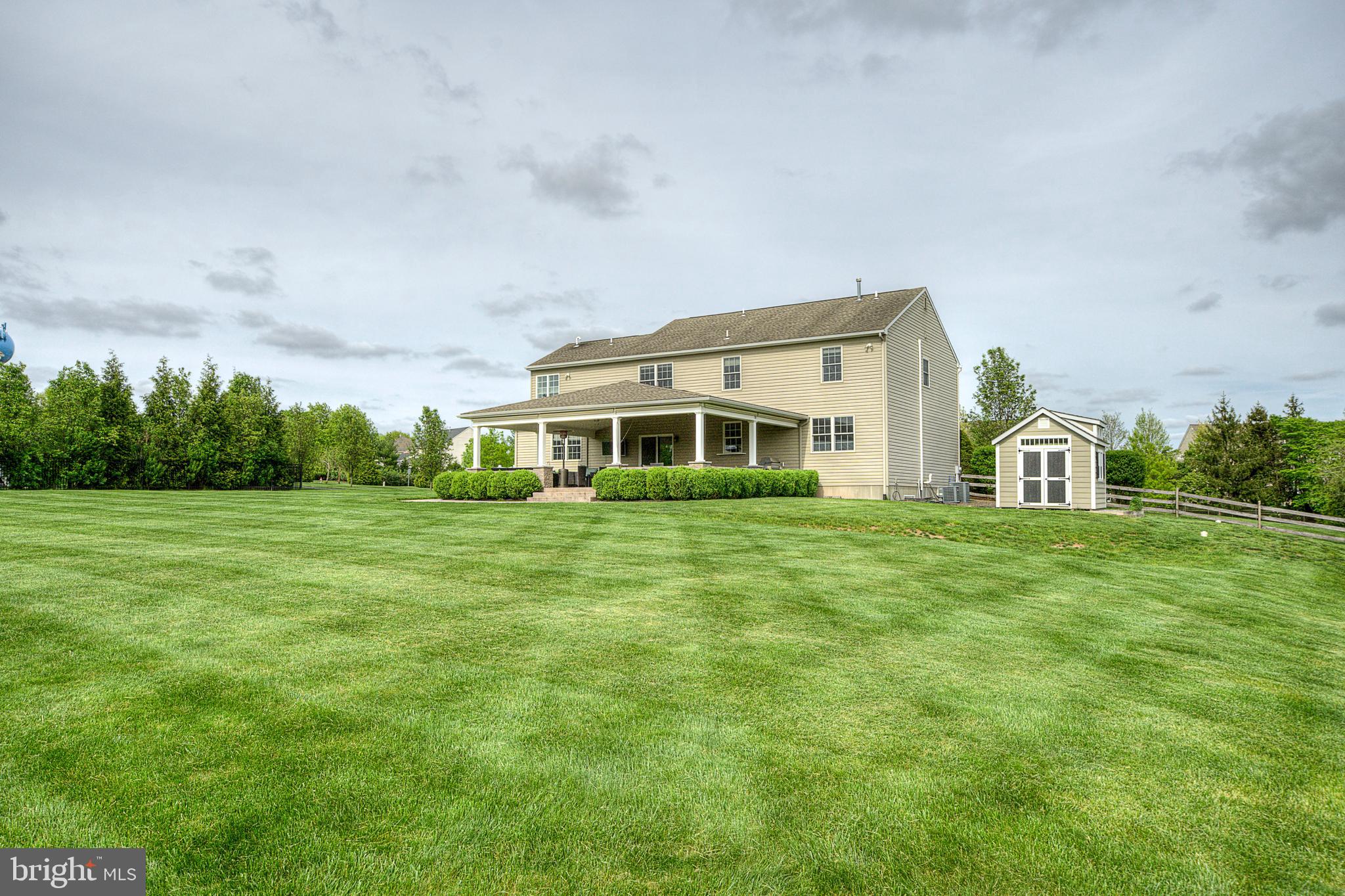 NORTH POINTE - Residential