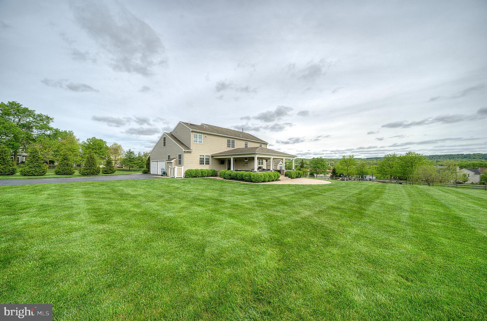 NORTH POINTE - Residential